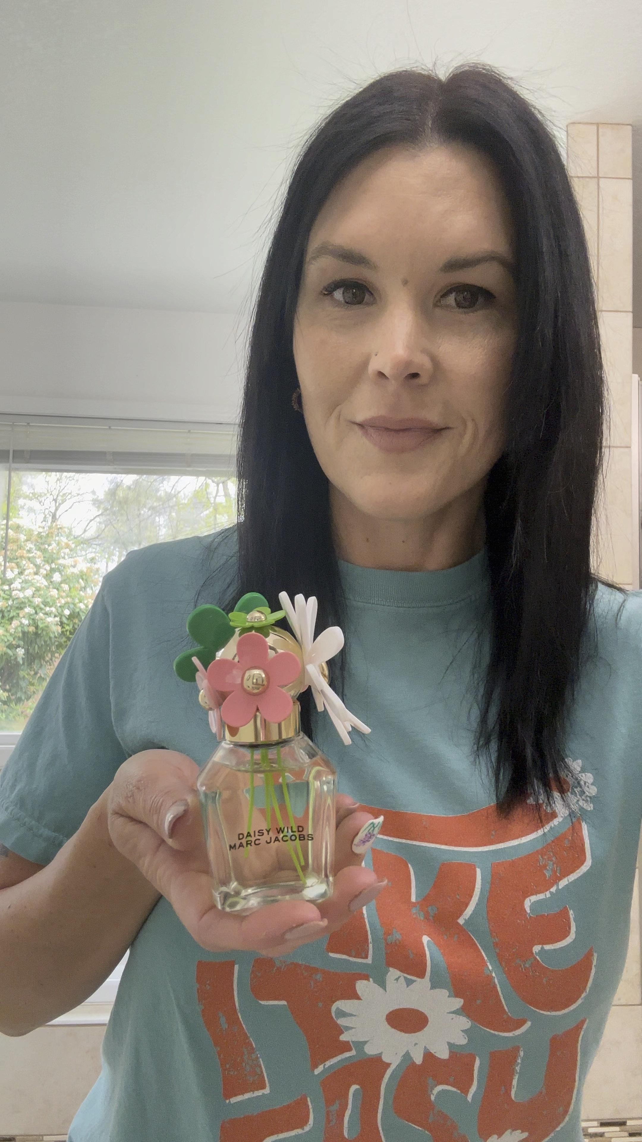 New fragrance review is in!! @marcjacobsfragrances Daisy Wild 🌼 is a must have this spring. The bottle is absolutely breathtaking, with no detail spared. Banana blossom and jasmine notes are so vibrant and fresh, plus under notes of vetiver & sandalwood add the perfect earthy scent without being overdone. Find it now @ultabeauty *free gift with purchase for a limited time* #fragrancereview

#LTKbeauty #LTKwedding #LTKVideo