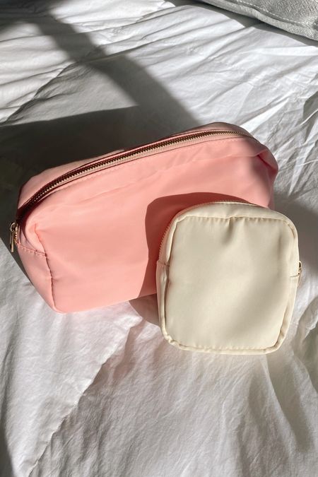 The cutest Stoney clover cosmetic bags lookalikes!

Stoney clover dupes, Stoney clover lookalikes, cute cosmetics bags, aesthetic cosmetics bags, toiletry bags, beauty bags, makeup bags, travel beauty finds

#LTKbeauty #LTKFind #LTKtravel