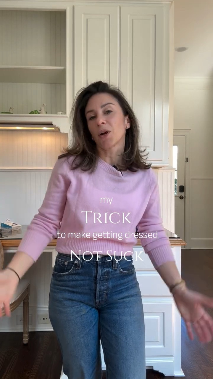 My trick to make getting dressed not suck. 💥 We’re in this together — the perfect “TANK” ! 