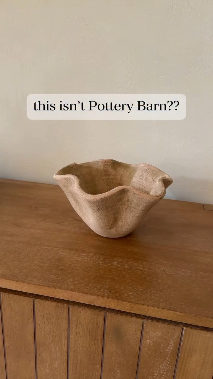the cuuutest NEW bowl! COMMENT “NEED” for the links before they go out!!😍💞 love how this looks anywhere in your home!!! Coffee table styling-  console styling- dresser styling! #amazonfavorites #amazondecor #terracotta
