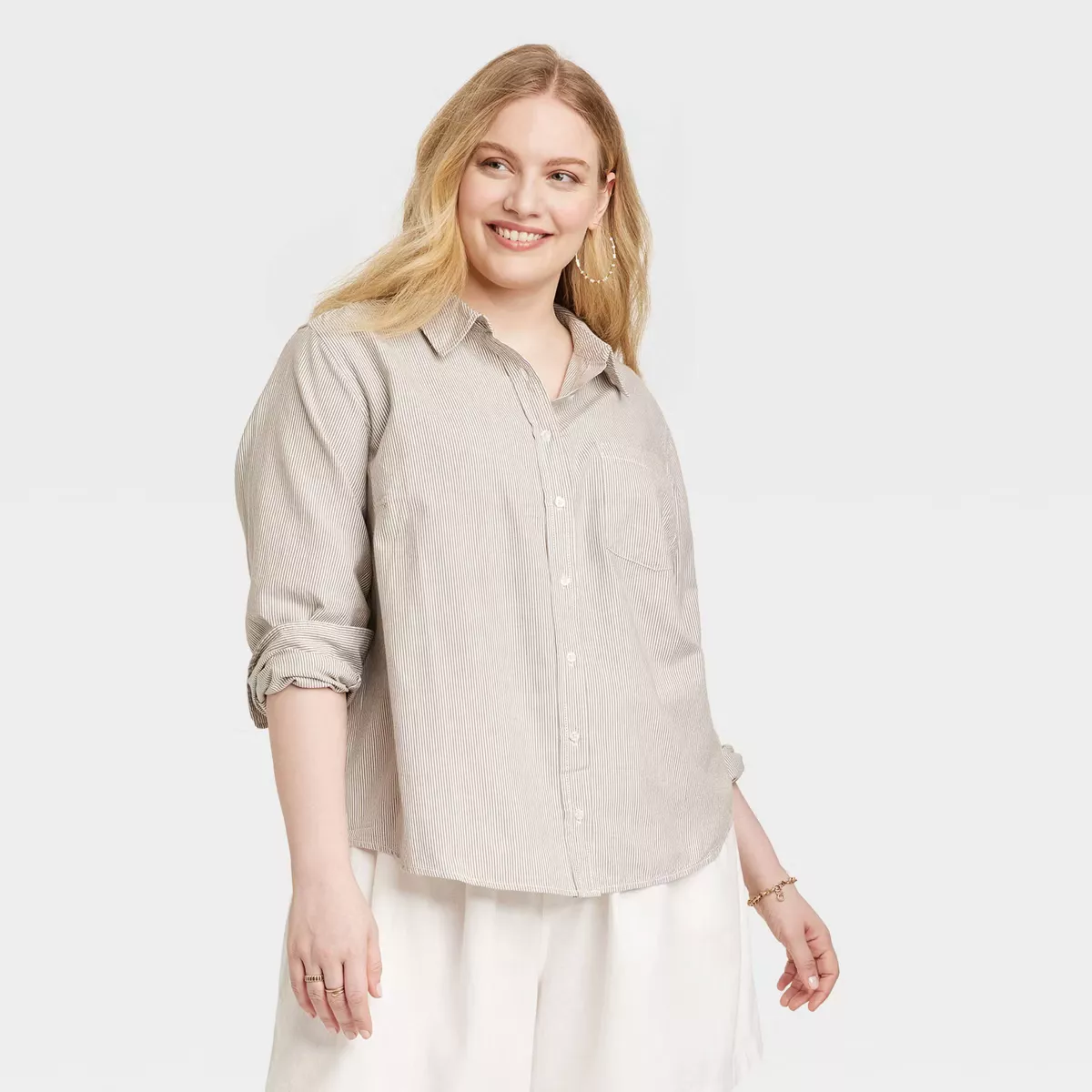 Women's Long Sleeve Classic Button-Down Shirt - Universal Thread