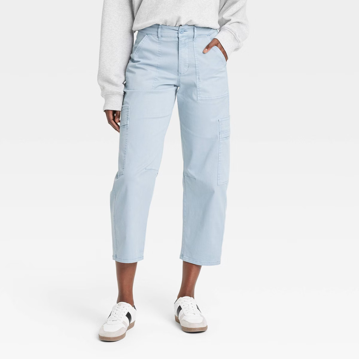 Women's Mid-Rise Barrel Leg Cargo Pants - Universal Thread™ | Target