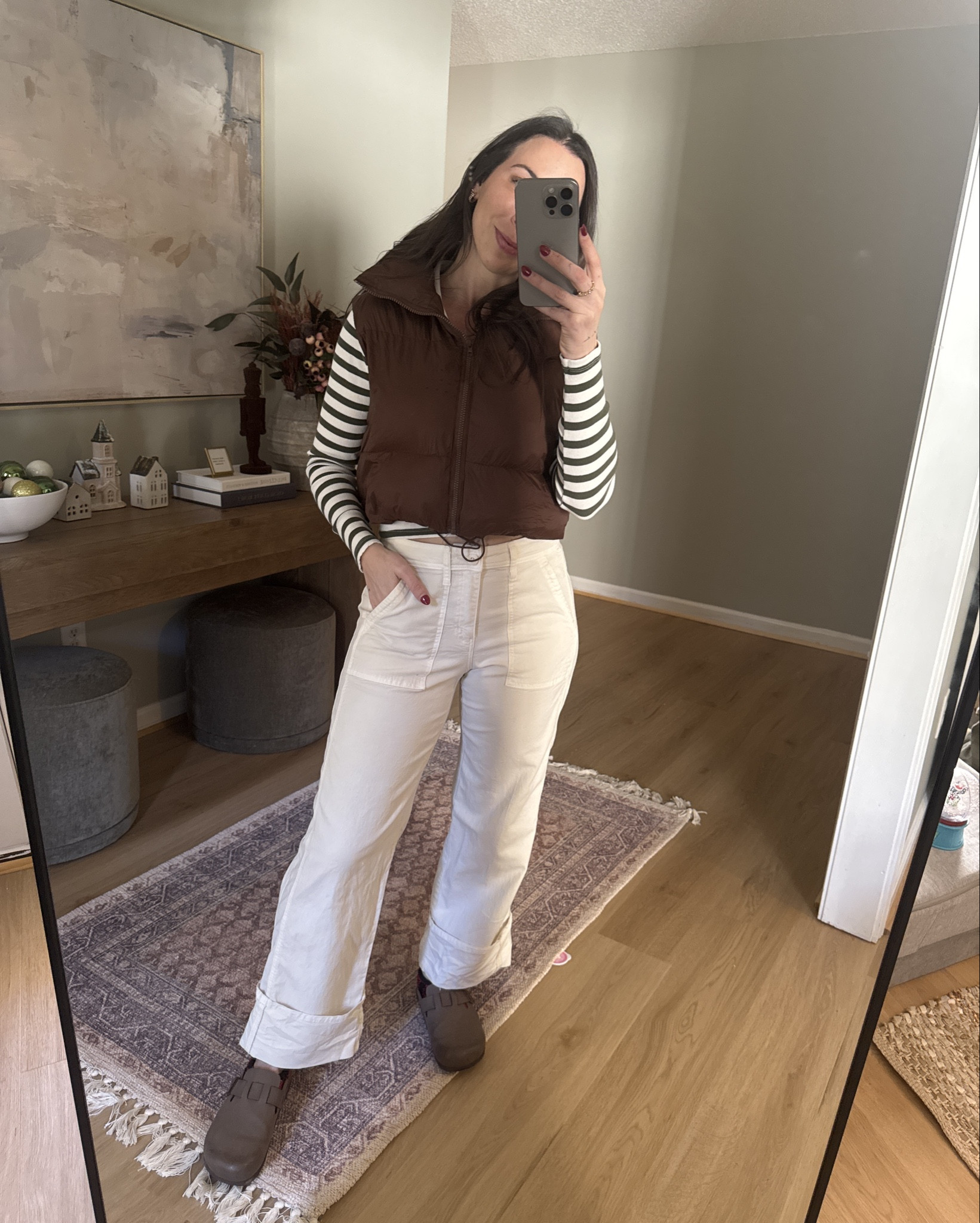 American eagle jeans 

#LTKootd #LTKSeasonal #LTKdayinmylife