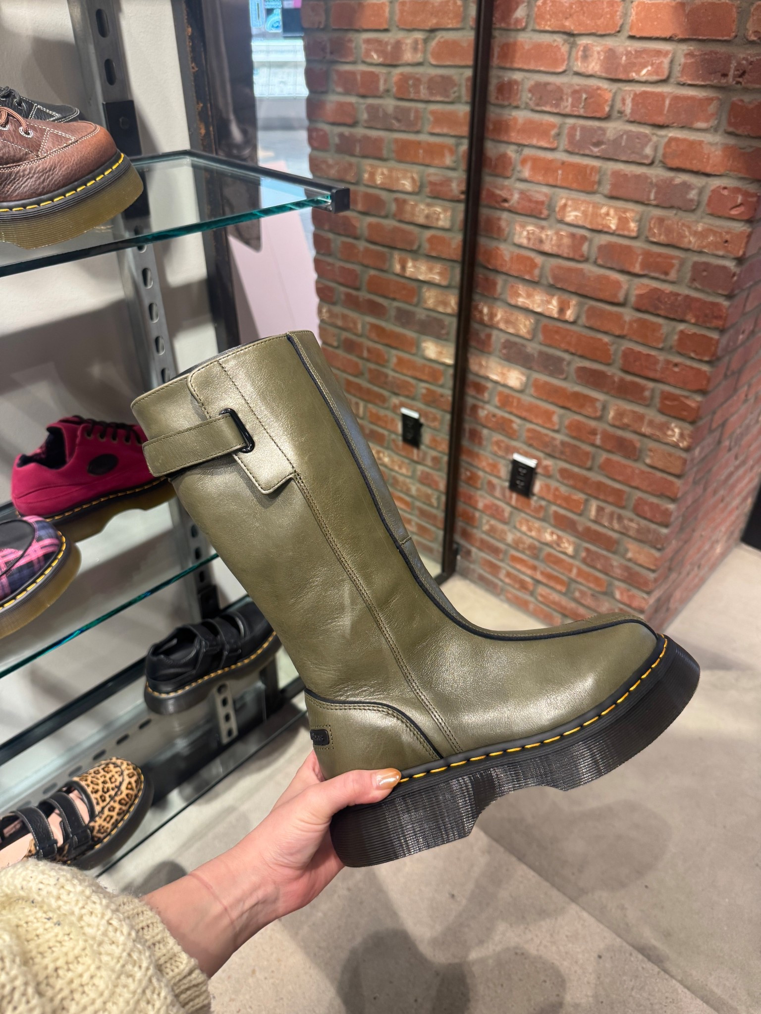 Adding to my wish list 👀 these olive colored short boots from dr martens 


#shortboots #docmarten #drmartens #greenboots #platformboots #chunkyboota

#LTKSeasonal #LTKTravel #LTKShoeCrush
