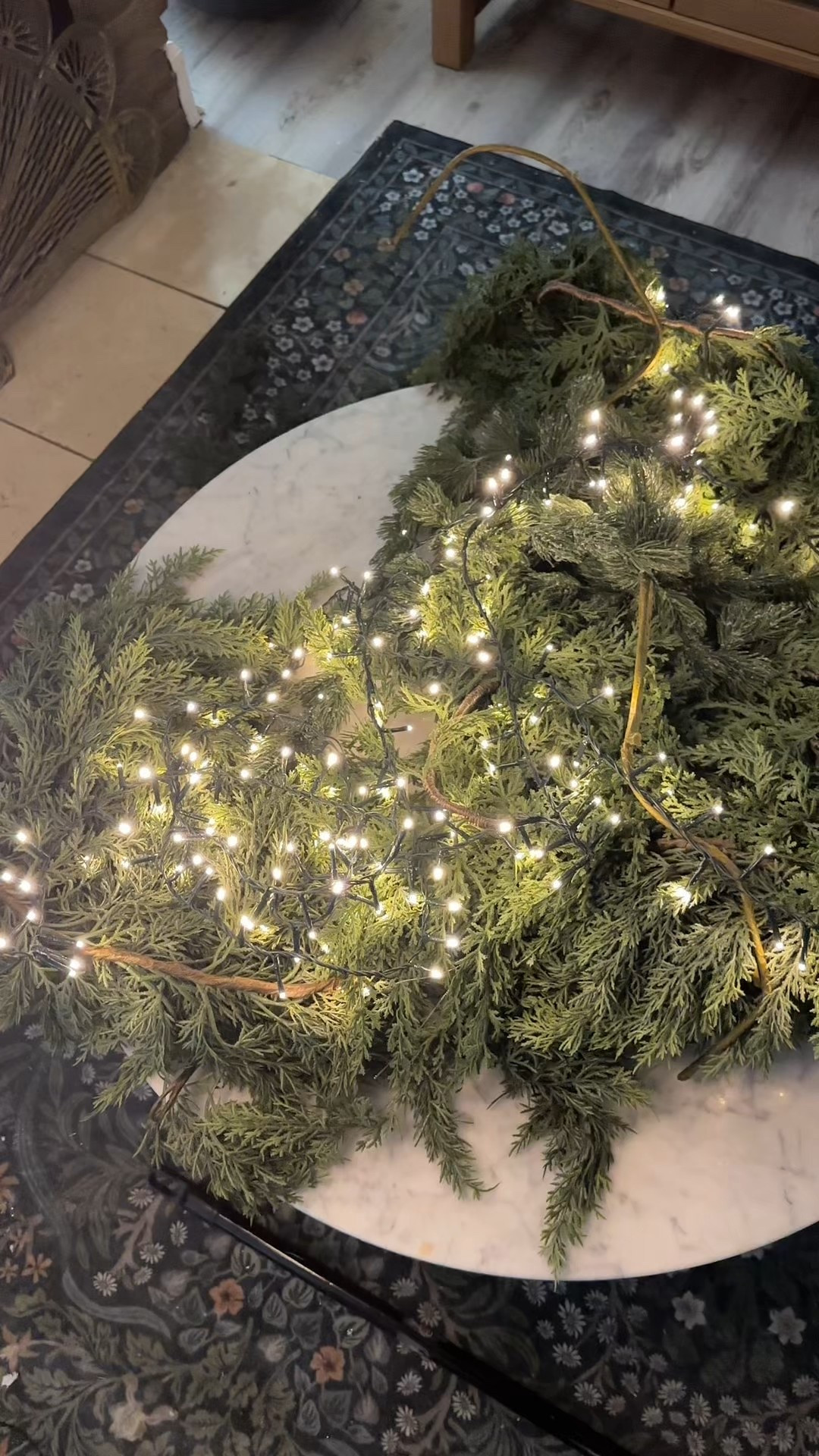 Twinkling christmas tree lights 

#LTKSeasonal #LTKHoliday