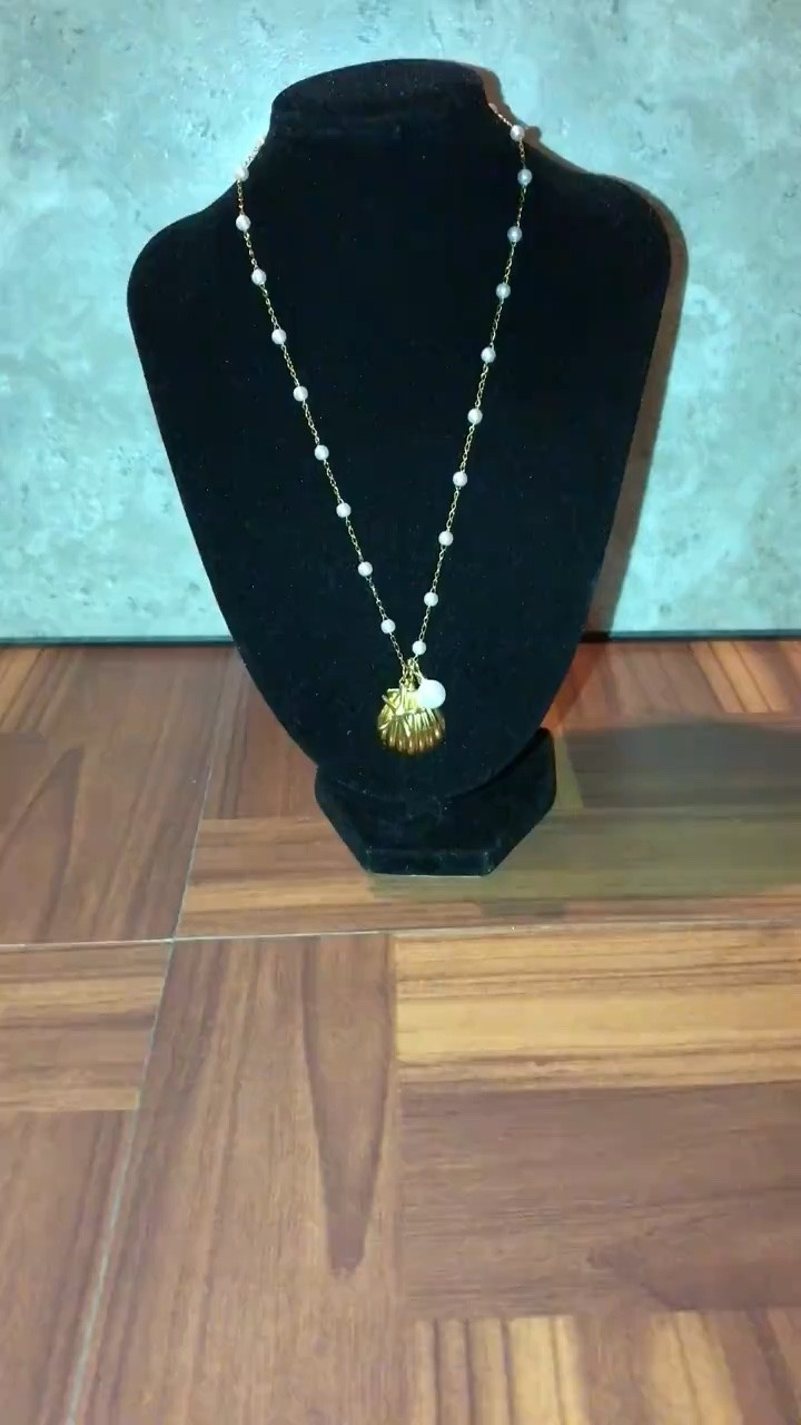 I needed a beautiful necklace that I could wear every day that was tarnish resistant and reminded me of the beach.  So I bought the Evry Jewels Sea Breeze Necklace and I love it.  It dresses up every outfit and it’s classic so I can wear it everyday.  Love this necklace? Click the link and make it yours today.  Subscribe and follow me for more content.  @Evryjewels #jewelry #necklace #beach

#LTKselfcare
