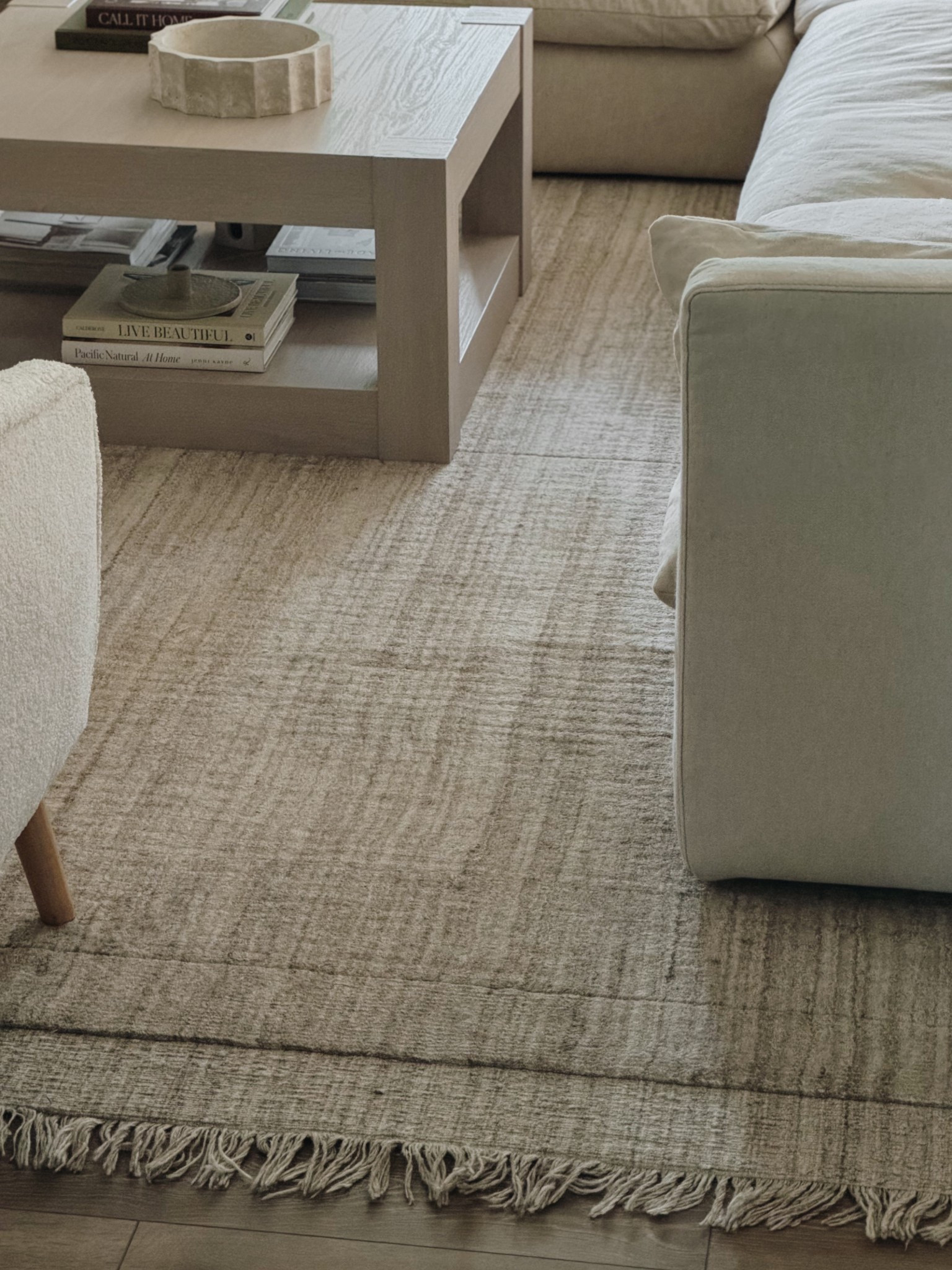 Neutral rugs with subtle patterns



#LTKHome