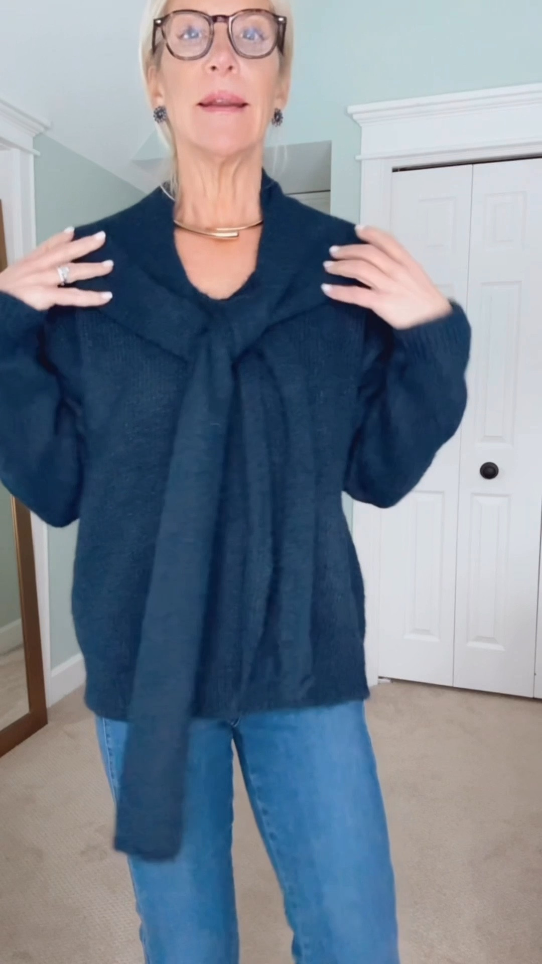 Okay I hadn’t even tried this on yet and I already knew it was staying. It’s one of those easy Amazon sweaters that just works. Soft, relaxed, not clingy… and I love the little tie detail.



#LTKootd #LTKOver40 #LTKgrwm