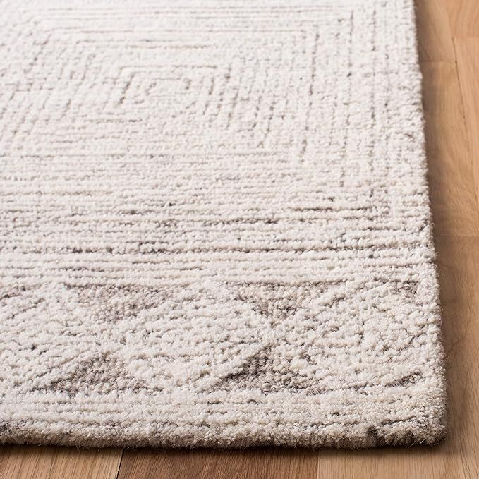 SAFAVIEH Abstract Collection Accent Rug - 4' x 6', Ivory & Grey, Handmade Wool, Ideal for High Tr... | Amazon (US)