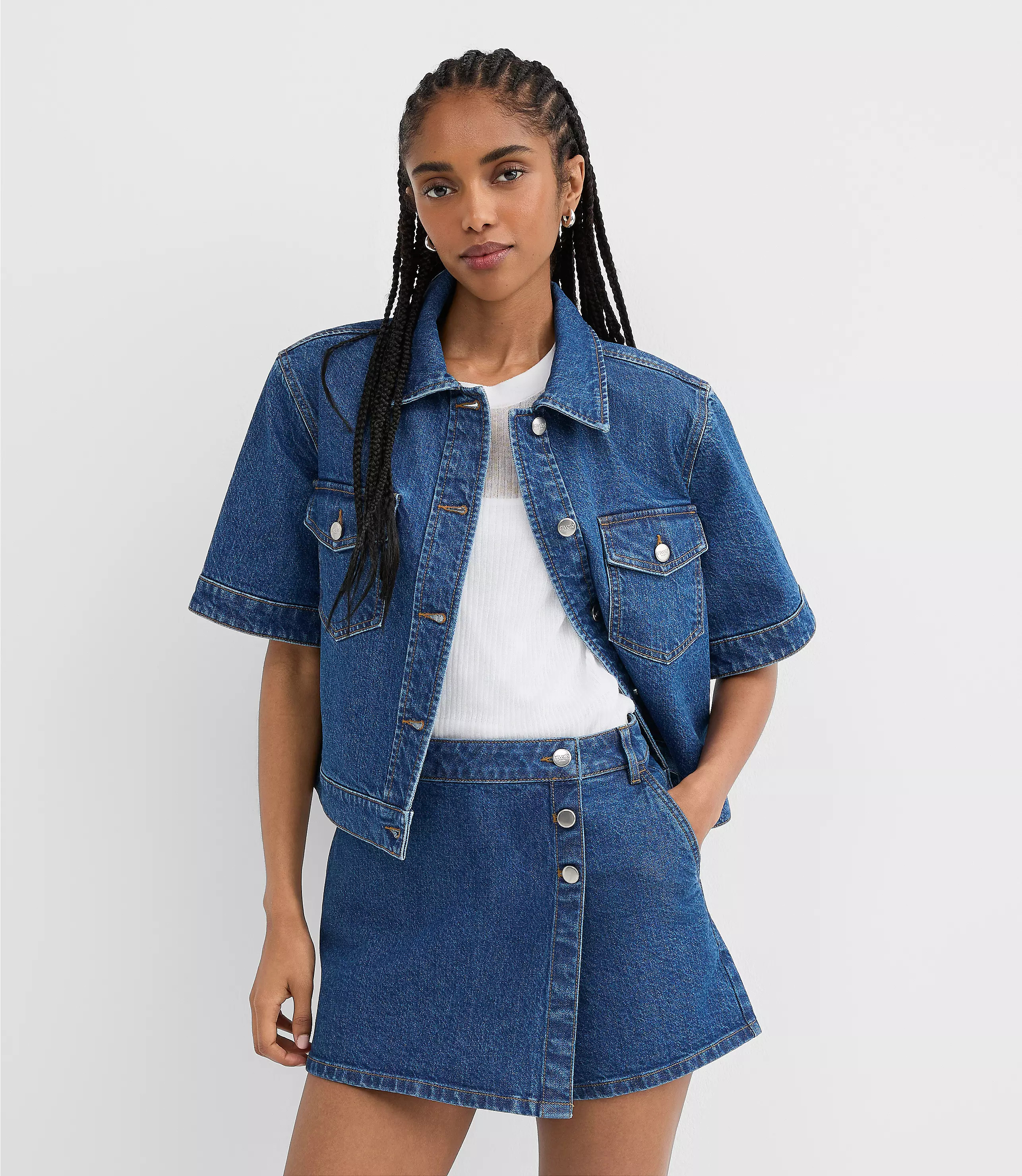 Short Sleeve Denim Jacket in Medium Stone Wash | LOFT