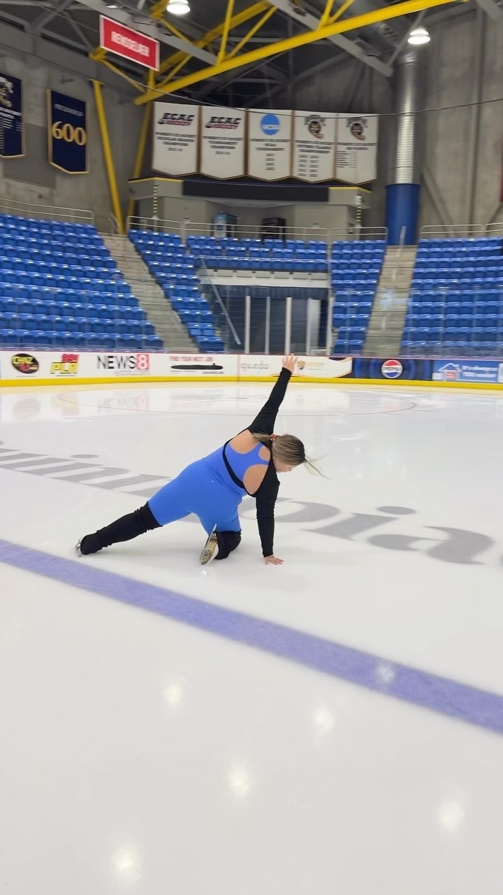 top - halara - size XL

leotard - aerie - size XL

leggings and leg warmers - amazon - size XL 

https://www.amazon.com/shop/influencer-8f70cf6b

#LTKMidsize #LTKActive #LTKPlusSize