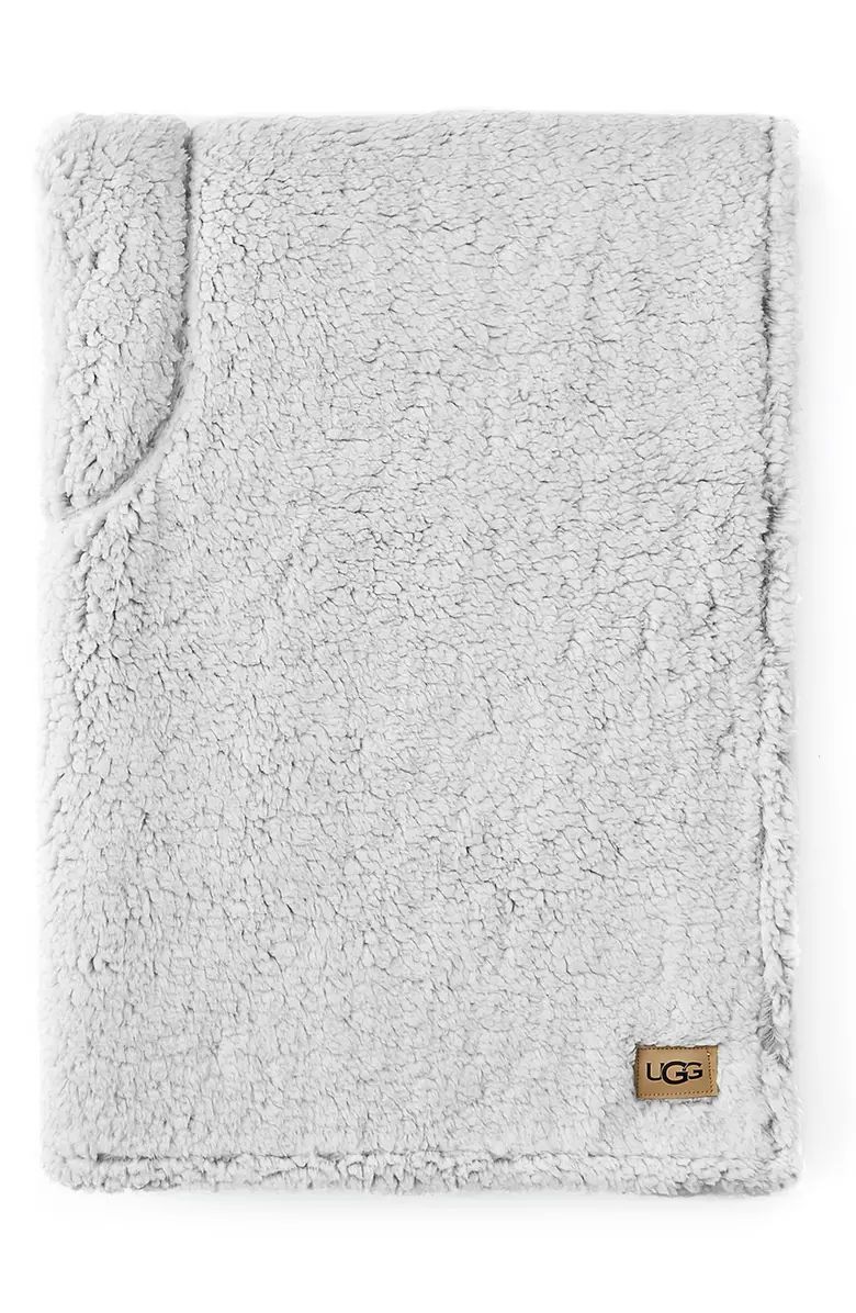 ® Fleece Logo Throw Blanket | Nordstrom Rack