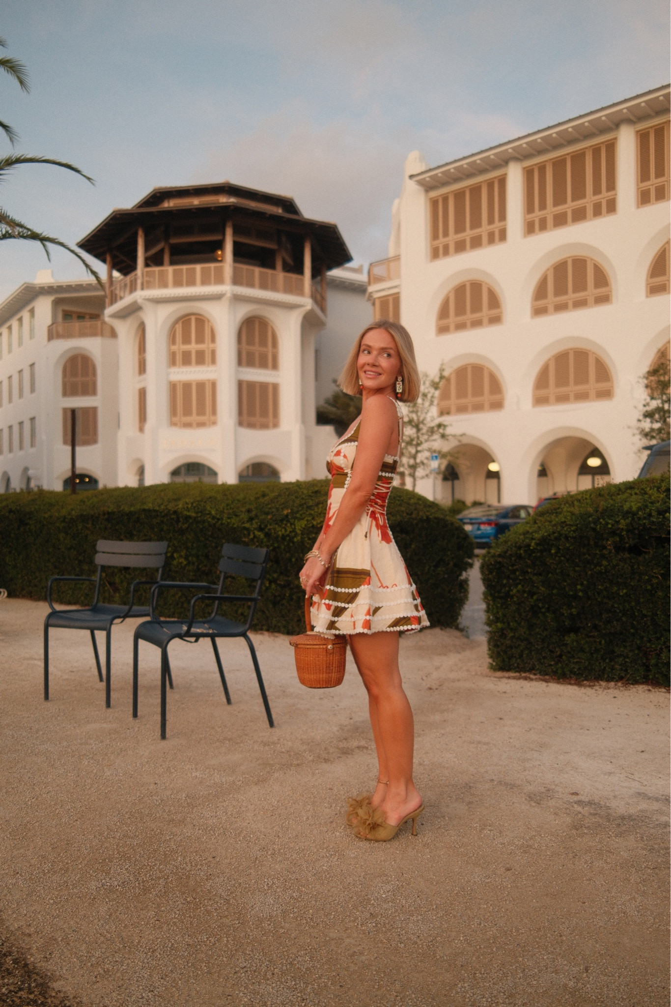 Summer postcards! Date night outfit idea

#LTKootd