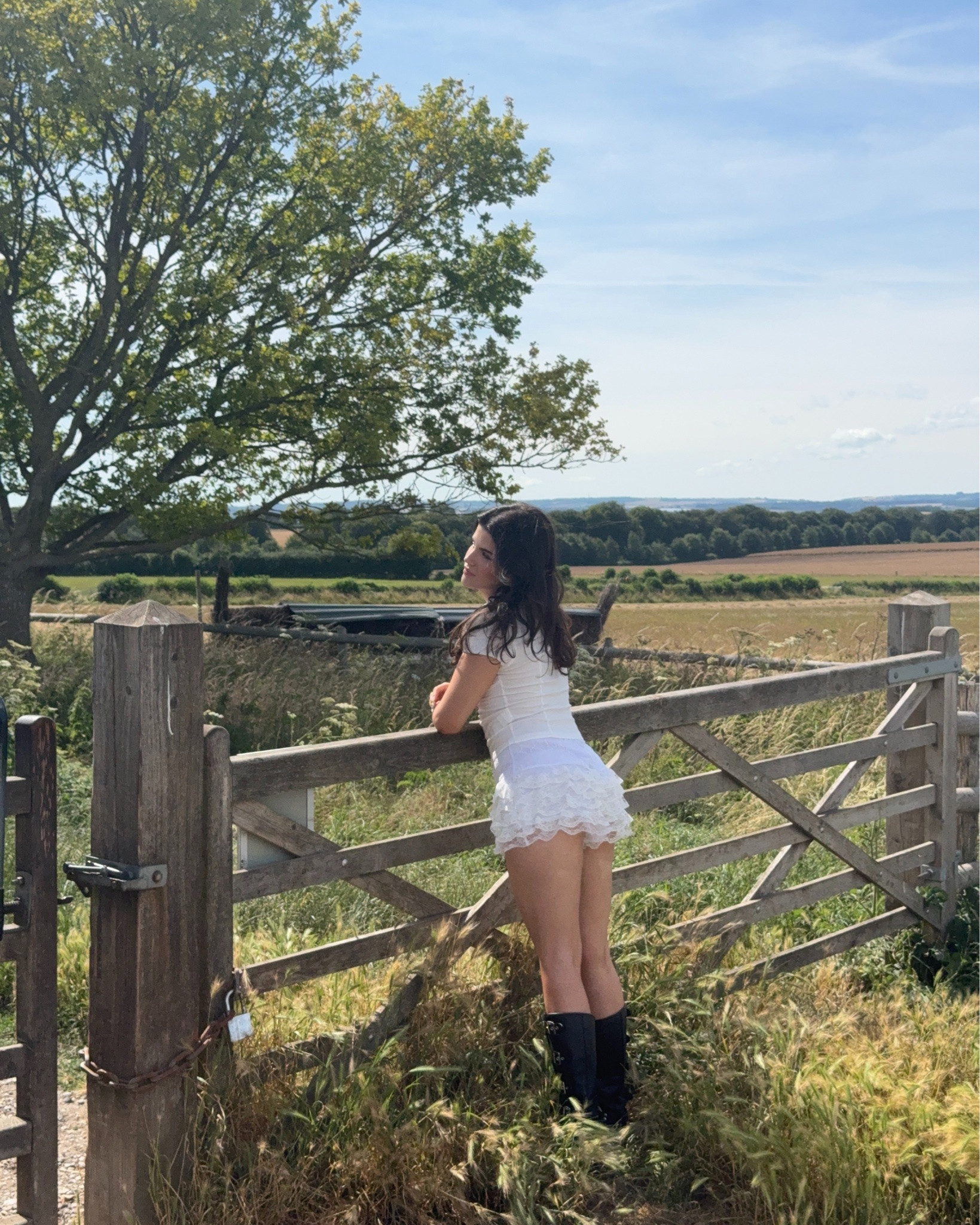 a lil hot summers picnic szn 🍓🌳🧺🩵🍰🌸🌟