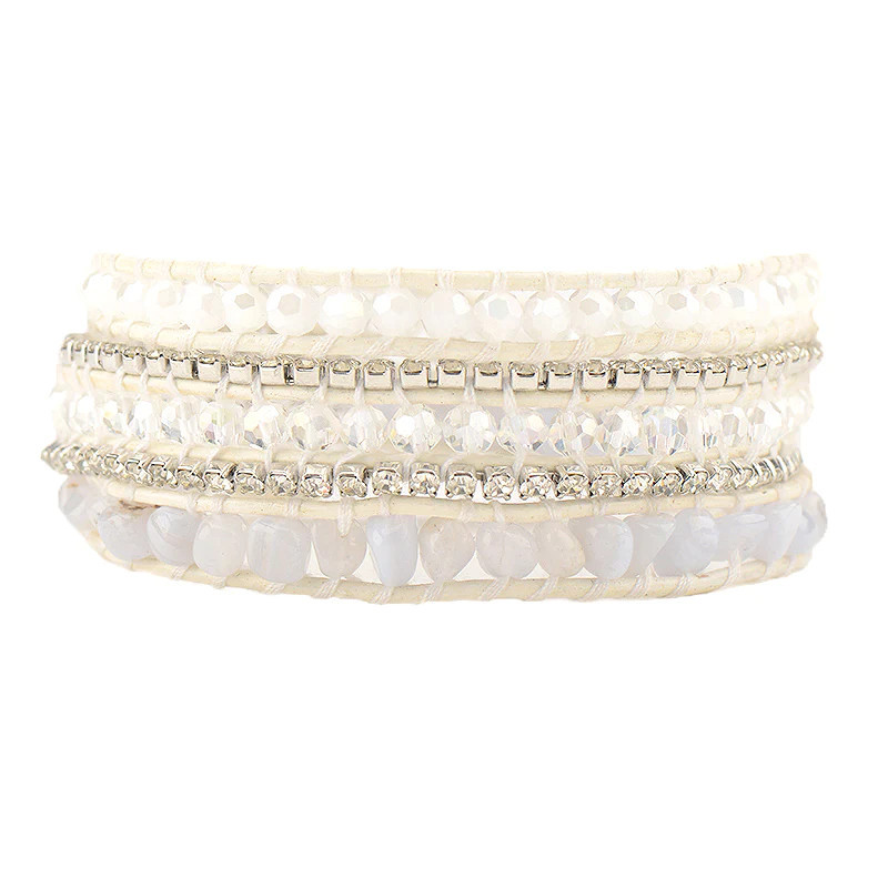 Tayla on White | Victoria Emerson