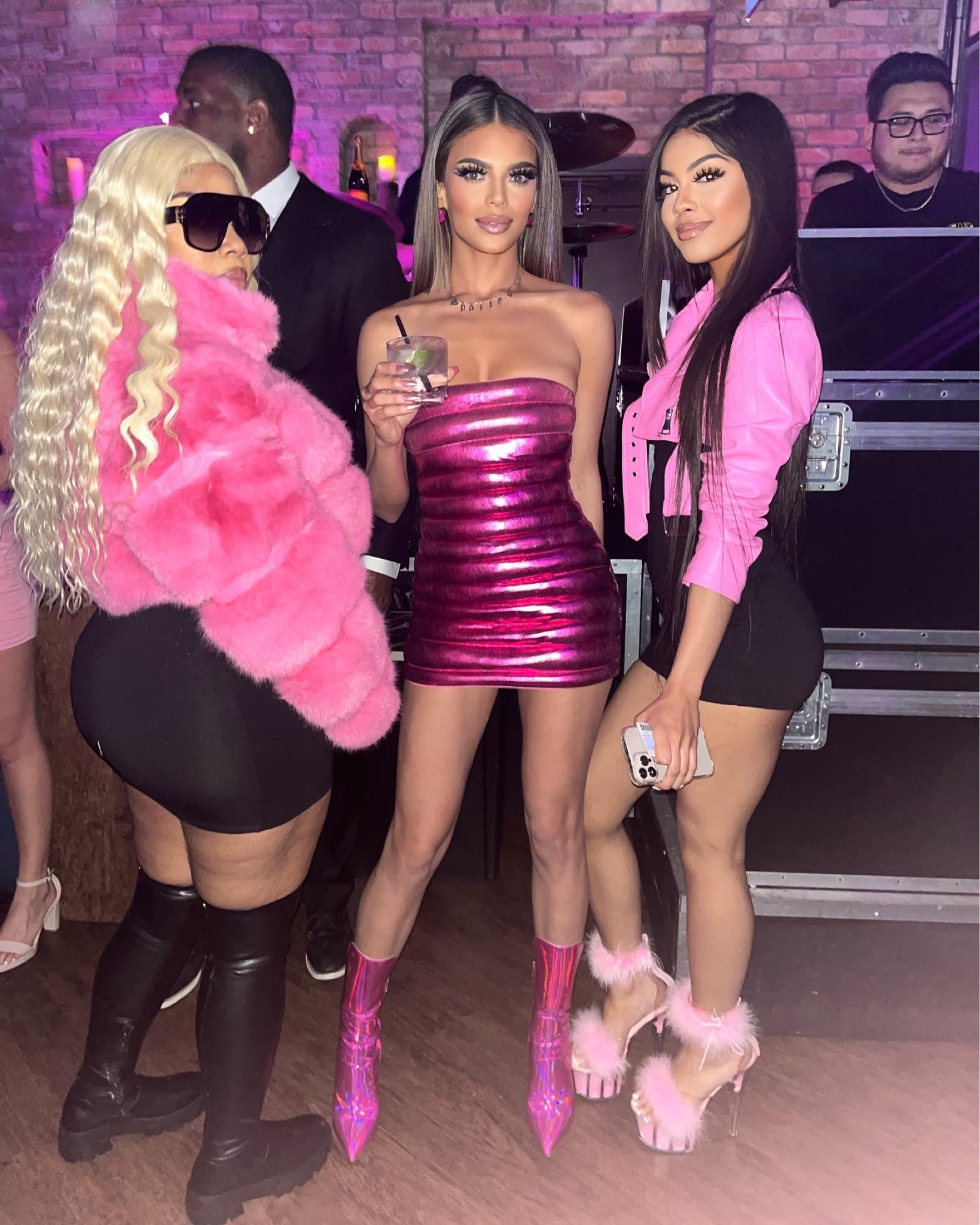 The exact dress I’m wearing was from AKIRA but they are sold out. This is an exact dupe for cheaper ☺️💞

#LTKunder50 #LTKstyletip