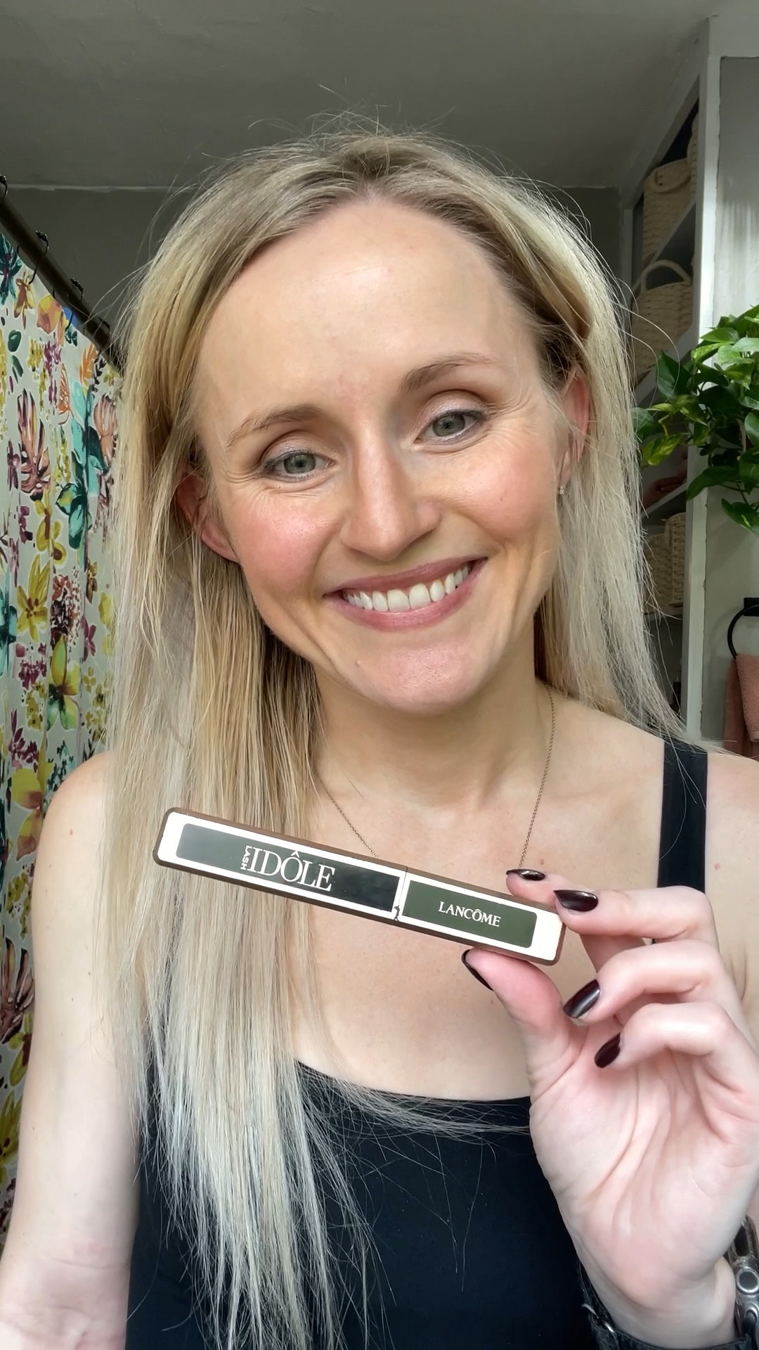 Love this mascara for everyday wear! A great weight and separation, and doesn’t clump or flake! 

#LTKBeauty #LTKVideo