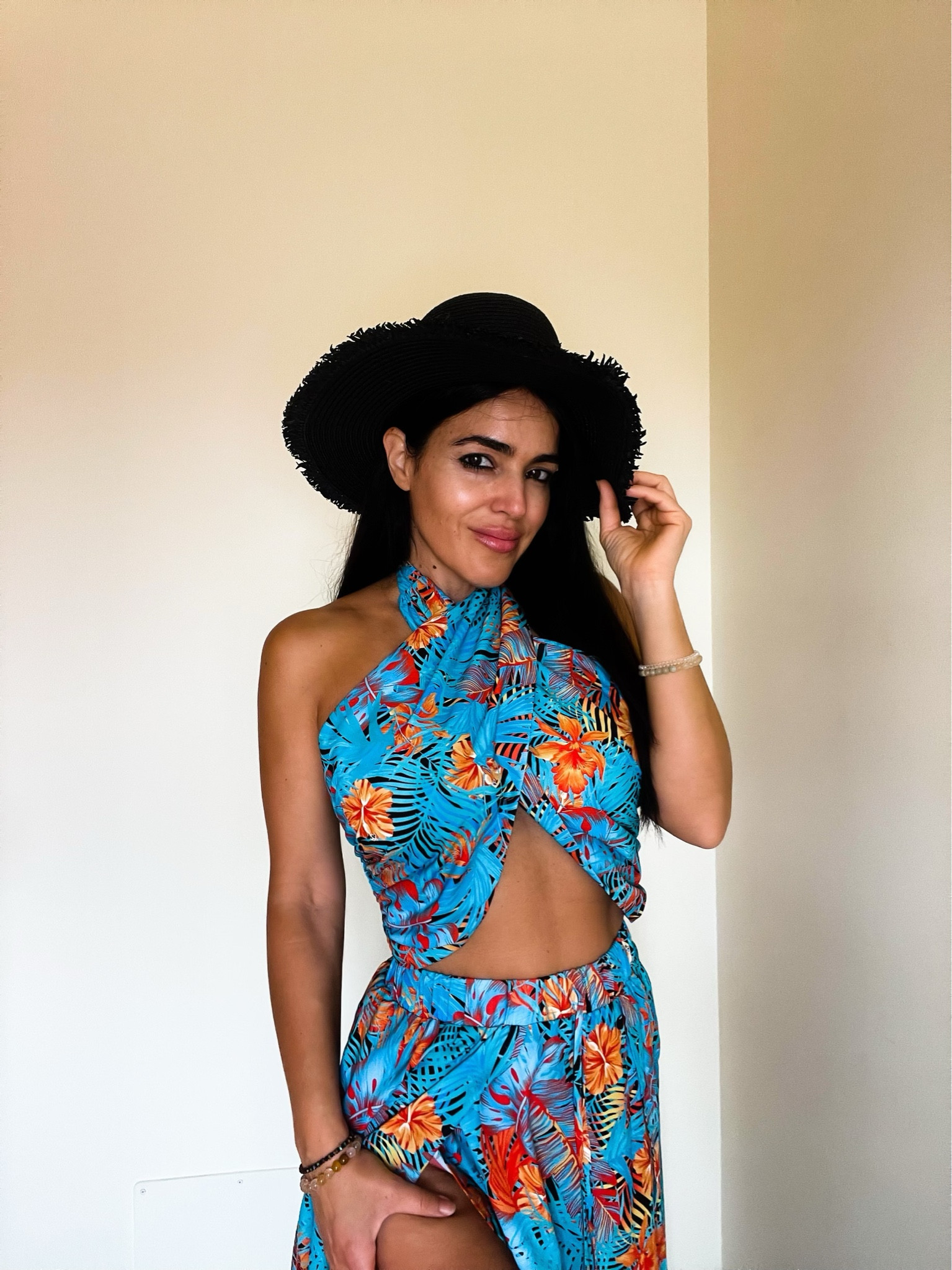 Irresistible conjunto para cualquier día de playa, chiringuito o tarde en cualquier isla 🌴

#LTKeurope #LTKtravel #LTKFind