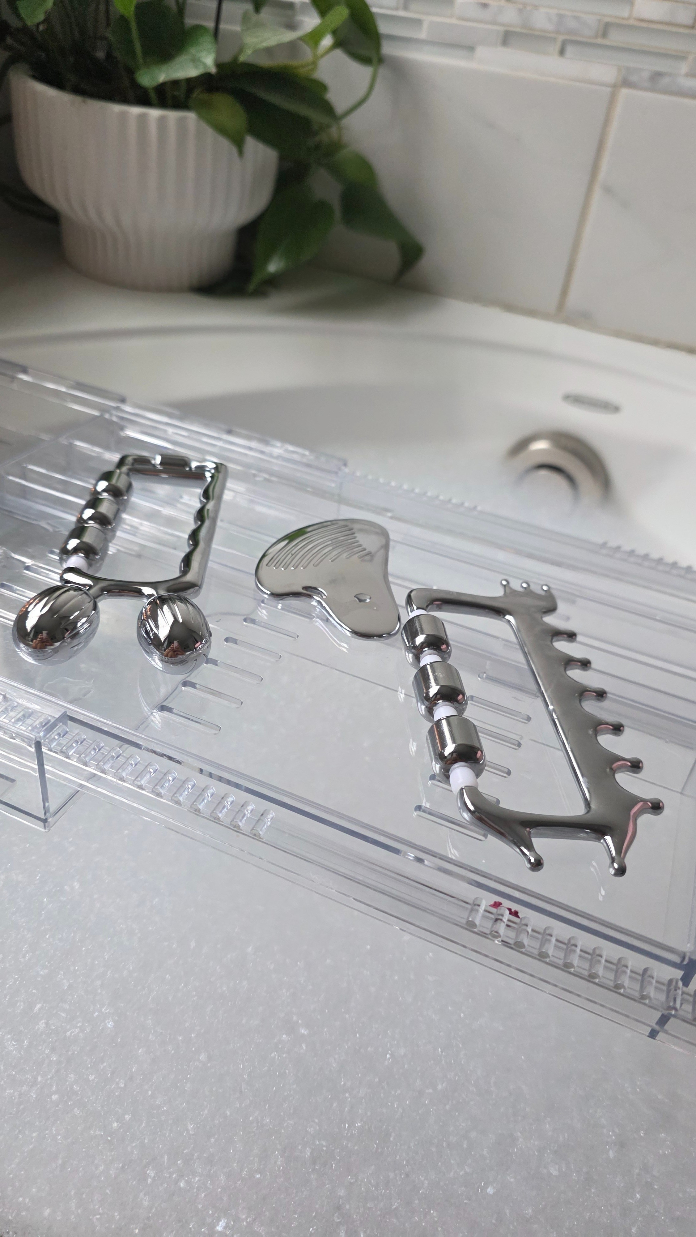 Real self-care for me lately looks like slowing down in the bath and actually taking care of my body 🖤

I’ve been using my @Yeamon Beauty gua sha roller and tools while soaking, and it’s been a simple way to support my lipedema care routine. The cool stainless steel feels so good on my skin, especially on days when I’m feeling swollen or heavy. I focus on gentle massage and movement, nothing intense, just consistency. 

Not about perfection or quick fixes. Just doing what I can to feel a little better in my body each day.

#lipedemacare #selfcareroutine #guasha #lymphaticsupport 

#LTKselfcare #LTKBeauty #LTKfitnessgoals