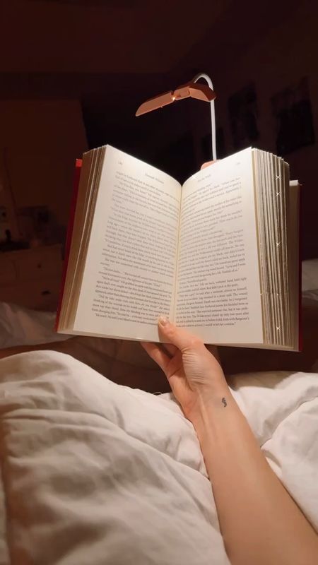 This book light is perfect for late night reading! 📖 Under $10 on Amazon, and a great gift idea! 🎁 

#LTKFind #LTKhome #LTKSeasonal