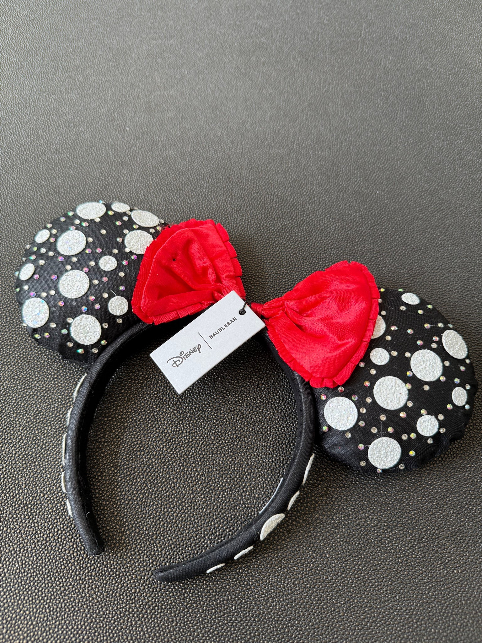 New BaubleBar x Disney Minnie Mouse Ears ✨🐭  #disney #disneyears #baublebar 

#LTKTravel #LTKStyleTip #LTKFindsUnder50