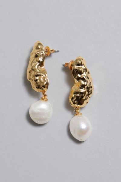 Sculpted Pearl Drop Earrings - Gold/Pearl - Ladies | H&M GB | H&M (UK, MY, IN, SG, PH, TW, HK)