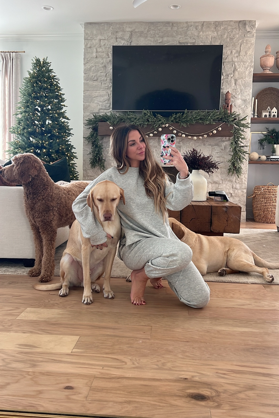 New Abercrombie activewear 
Small in joggers 
Medium in crewneck 

#LTKGiftGuide #LTKCyberweek #LTKHoliday