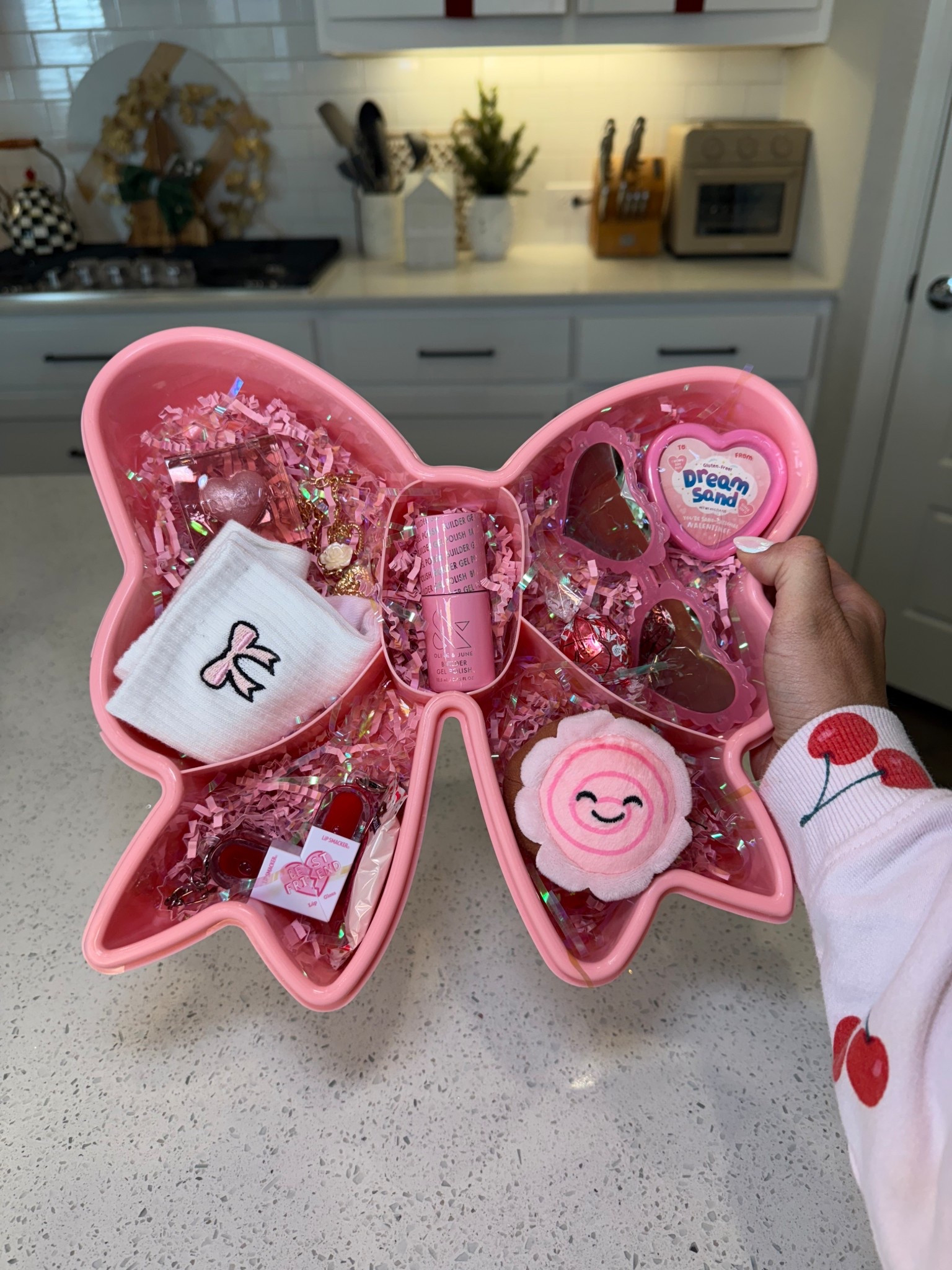 $10 valentines gift box or storage container for little candies! This is a kids gift idea I thought was so cute because of the BOWS! 

#LTKGiftGuide #LTKKids #LTKSeasonal