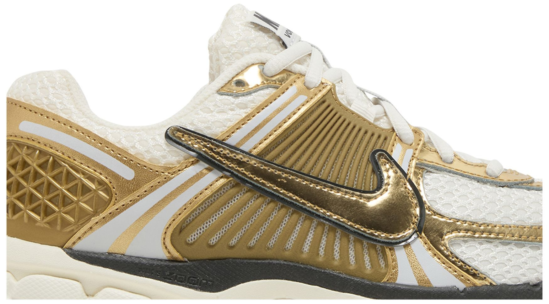 Wmns Air Zoom Vomero 5 'Metallic Gold' | GOAT
