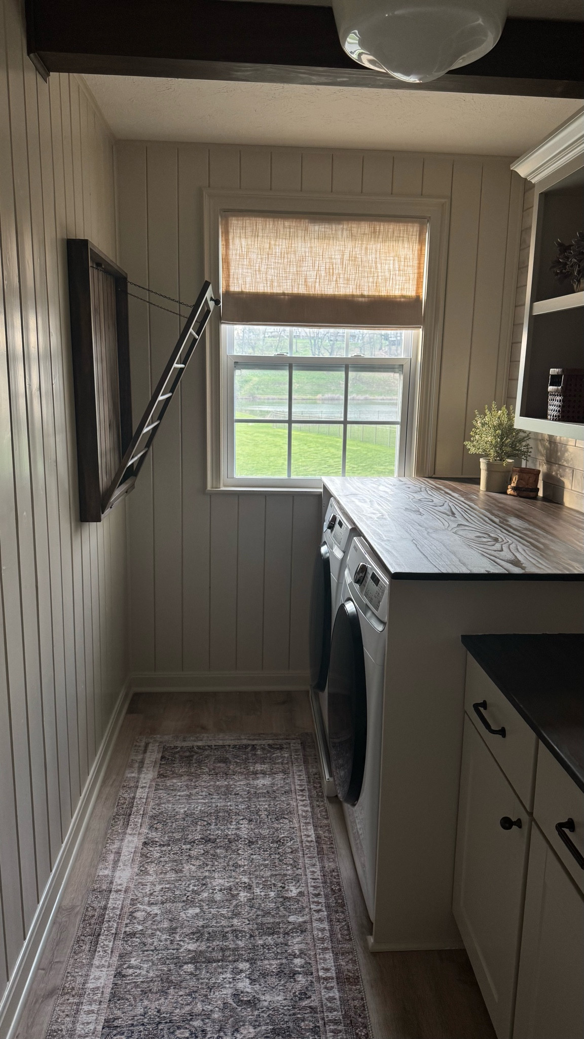 Laundry room details 