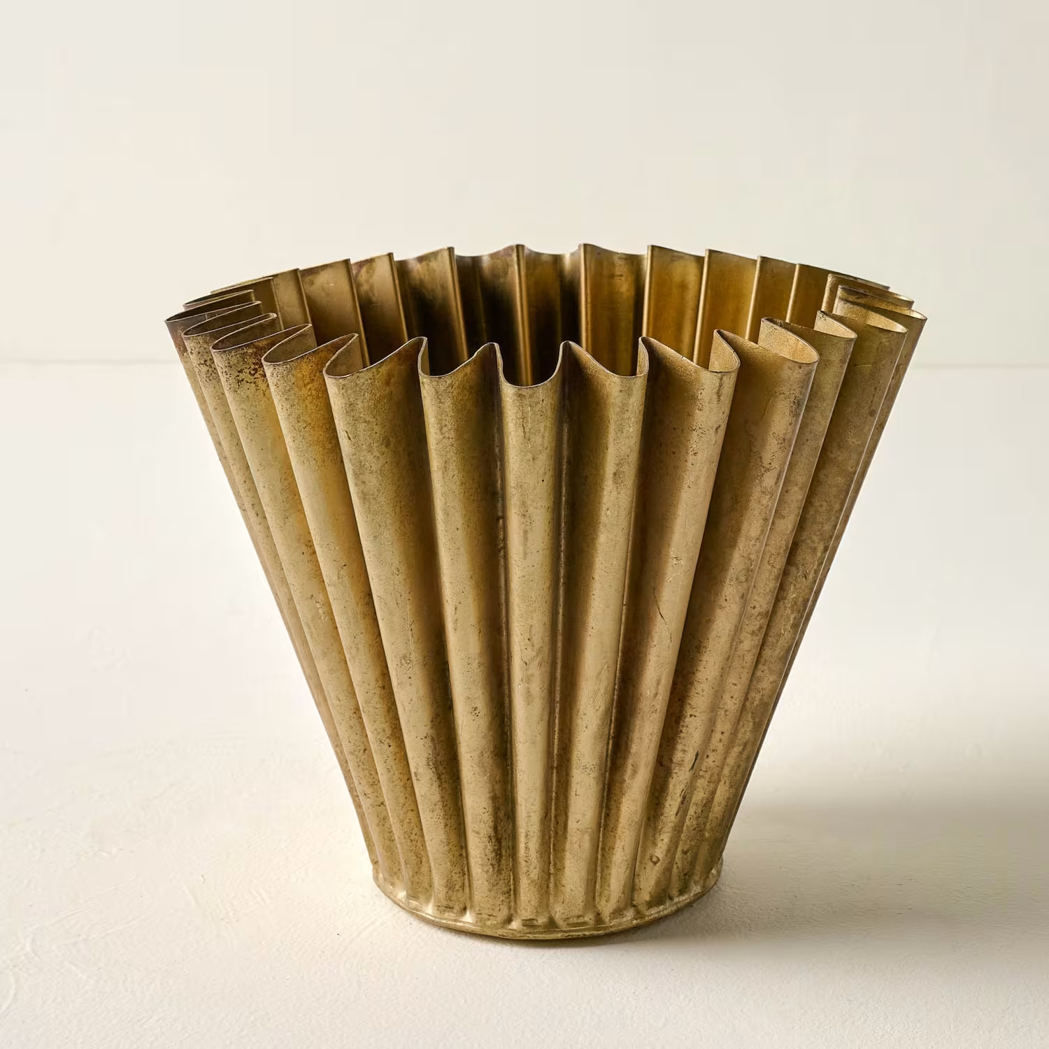Antique Brass Fluted Planter | Magnolia