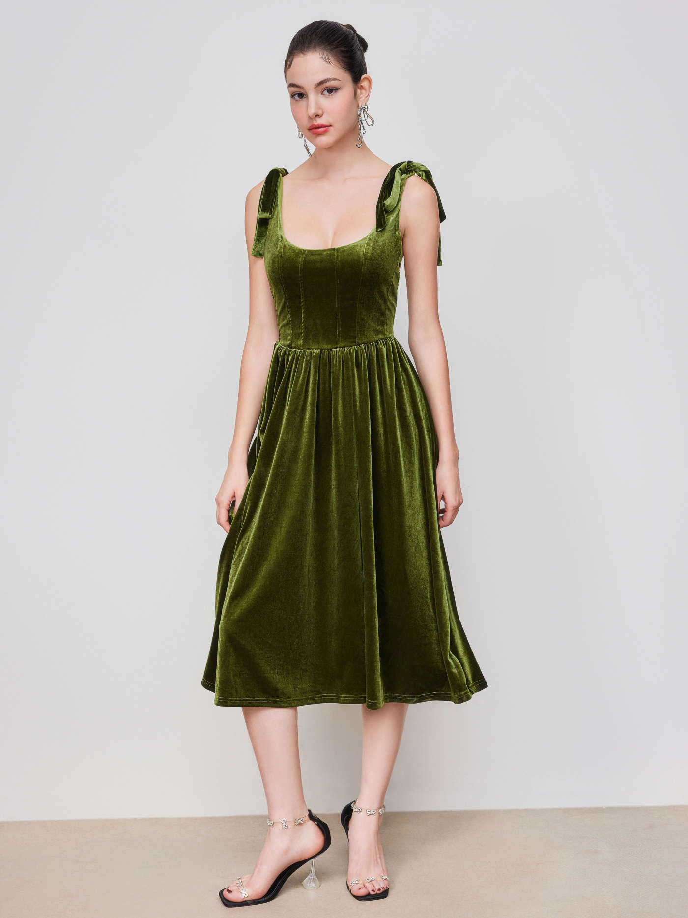 Velvet Scoop Neckline Solid Knotted Midi Dress | Cider