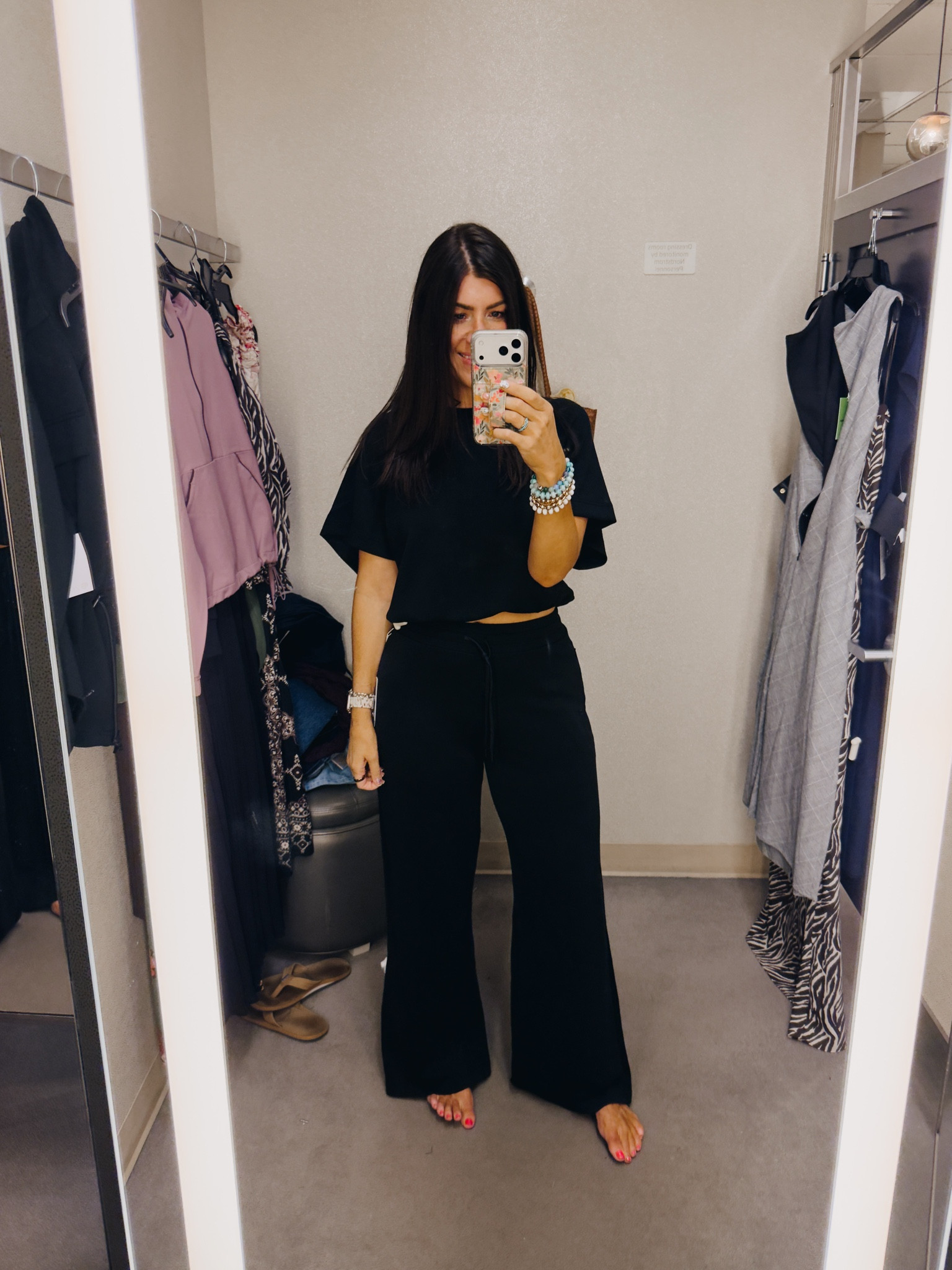 In a medium in both lounge travel pants and top
Tall approved

#LTKSaleAlert #LTKMidsize #LTKTravel