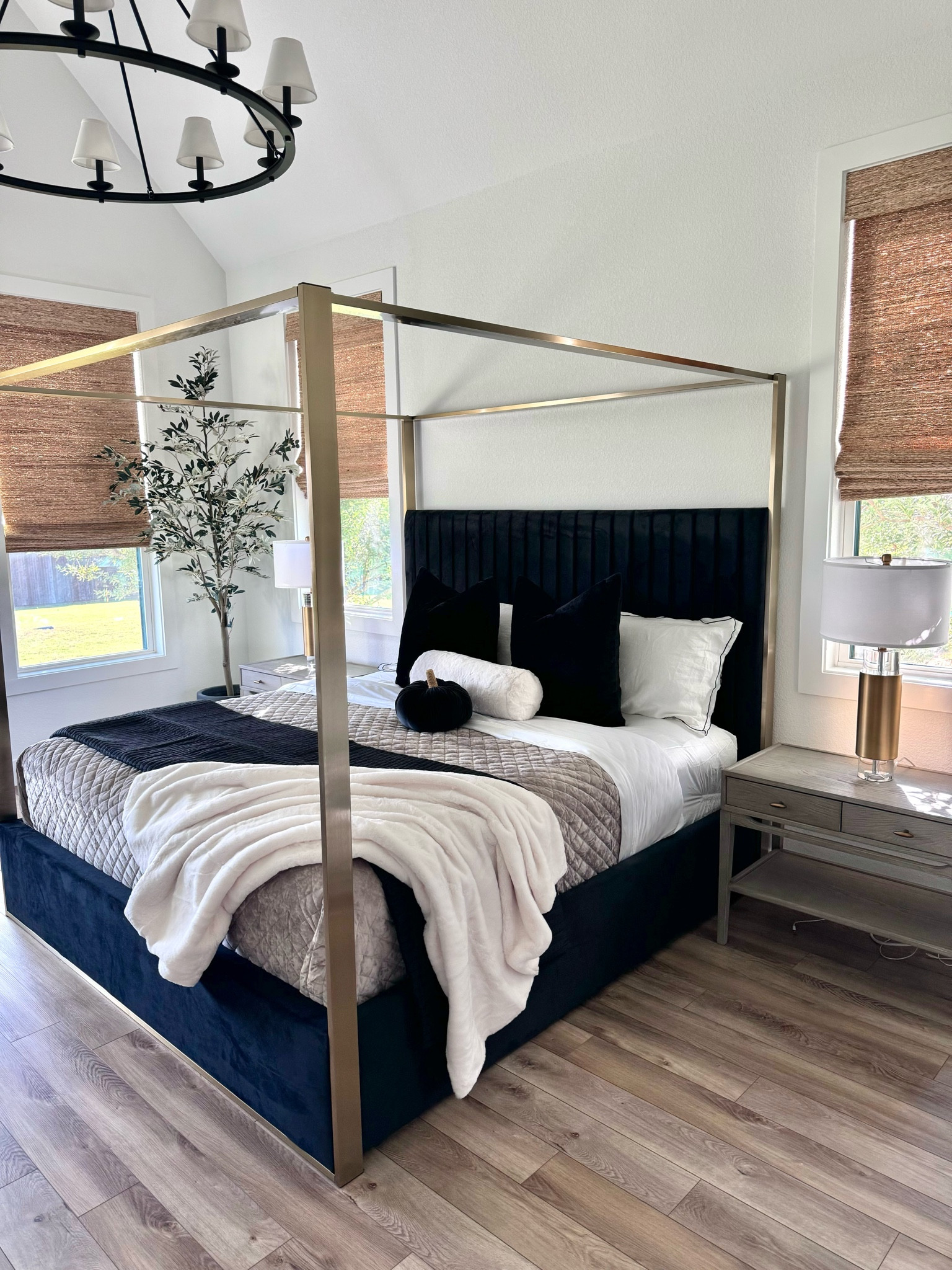 I am so excited about my fall bedding refresh from @target! #ad #targetpartner #targetstyle #target @targetstyle

#LTKHome #LTKSeasonal #LTKStyleTip