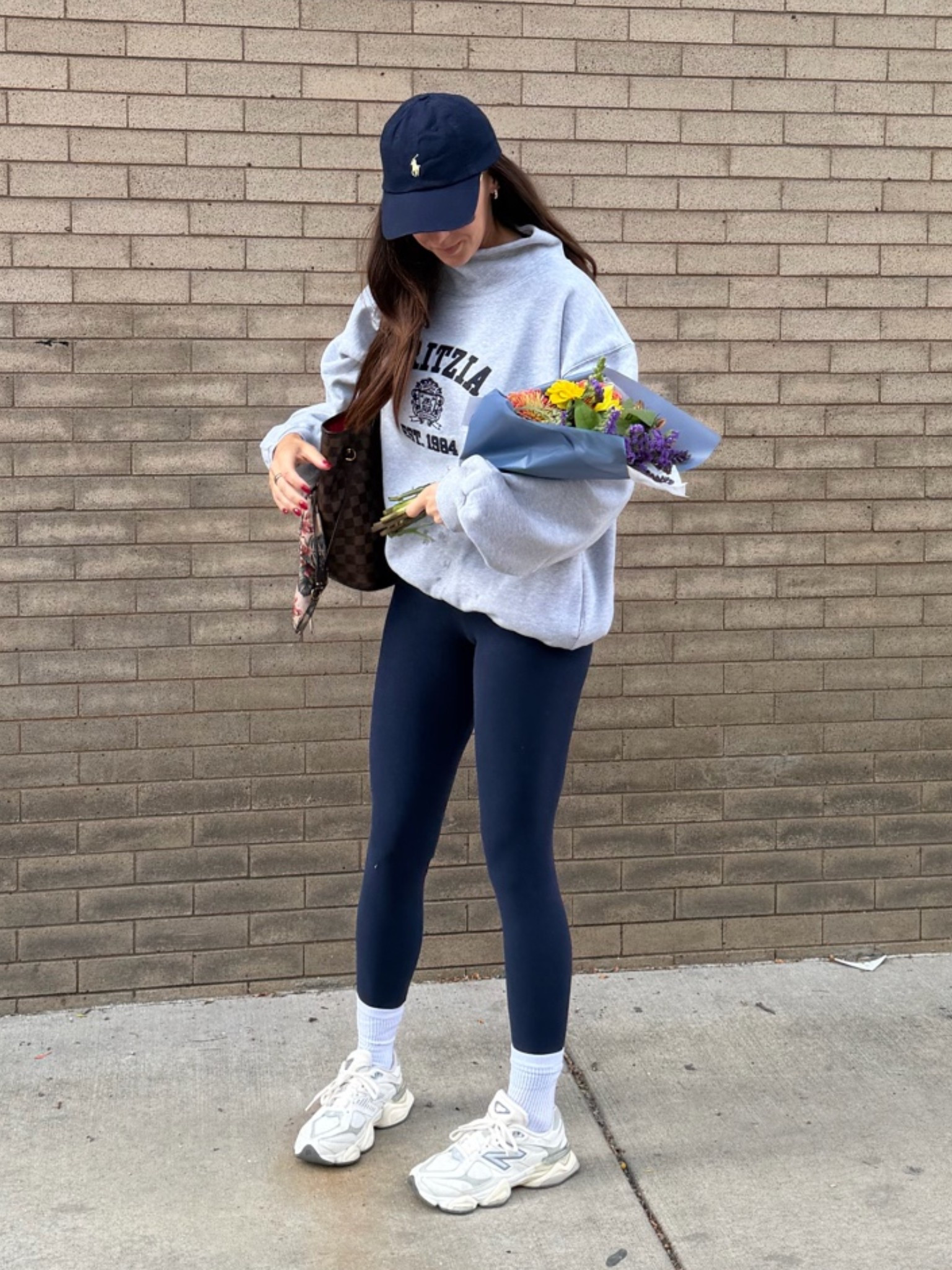 farmers market outfit of the day 🌧️ 

sweatshirt: M (oversized)
Leggings: 8

#LTKgrwm #LTKootd #LTKActive