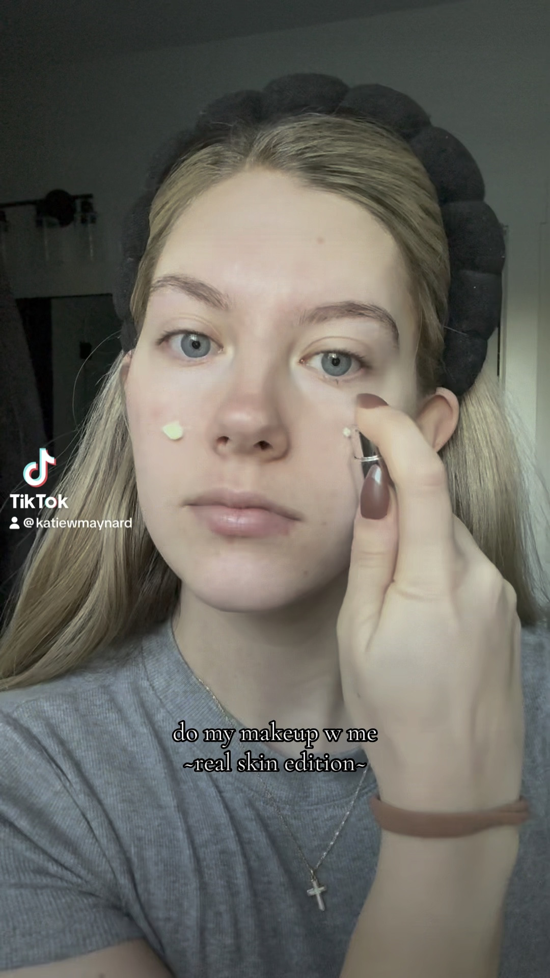 doing my makeup! 

#LTKVideo #LTKGiftGuide #LTKFindsUnder50