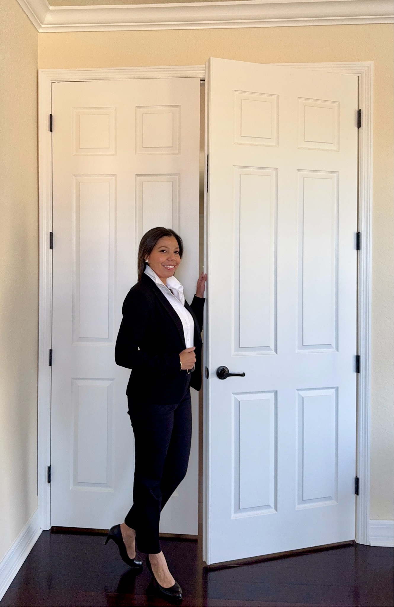 Petite-Friendly Workwear Finds! 
Affordable classic button down shirt & black blazer, both under $40! 

Timeless Wardrobel Build a timeless wardrobe One Piece at a Time!

Affordable Workwear | Work Outfit | Business Casual | Classic Wardrobe | Petite Fashion | Petite Style | White Button Up Shirt |Black Blazer | Wardrobe Essentials | Wardrobe Basics | Black & White Outfit #amazonfashion #hm 


#LTKWorkwear #LTKPetite #LTKStyleTip #LTKOver40