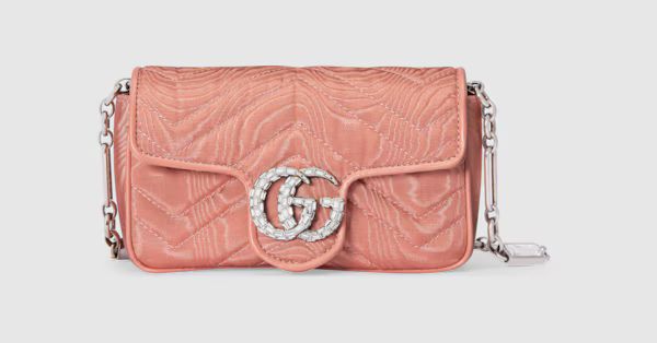 GG Marmont belt bag



        
            $ 2,400 | Gucci (US)