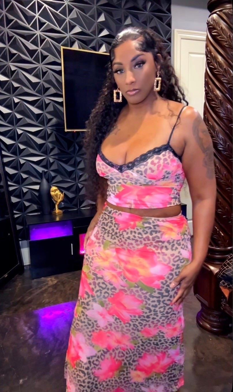 Serving soft glam with a little wild side 💕🐆 This floral leopard set is giving vacation vibes, brunch-ready, and effortless comfort all in one. The fit is flattering, lightweight, and perfect for summer styling. ✨

#LTKootd #LTKgrwm #LTKMidsize