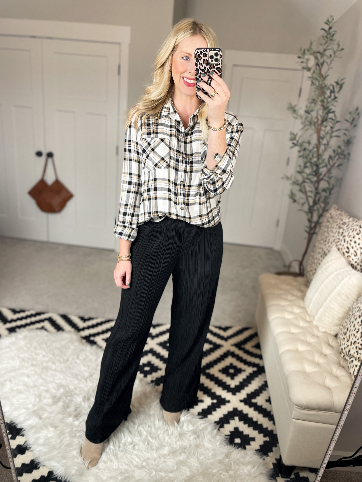 Weekend Walmart wins try on 
Plaid button down- medium 
Pleated flare pants- small 

#LTKstyletip #LTKSeasonal #LTKunder50