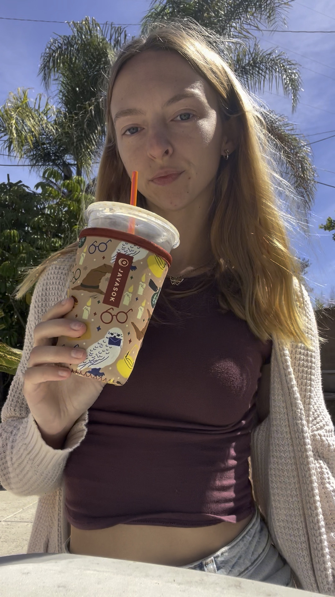 I love using my Java sok when I get my coffee ☺️ especially when my cup starts sweating and gets water everywhere 🤣 keeps my drinks cold too! 😊 comes in so many prints and colors 🥰this is a size medium!

#LTKFindsUnder50 #LTKSpringSale #LTKTravel