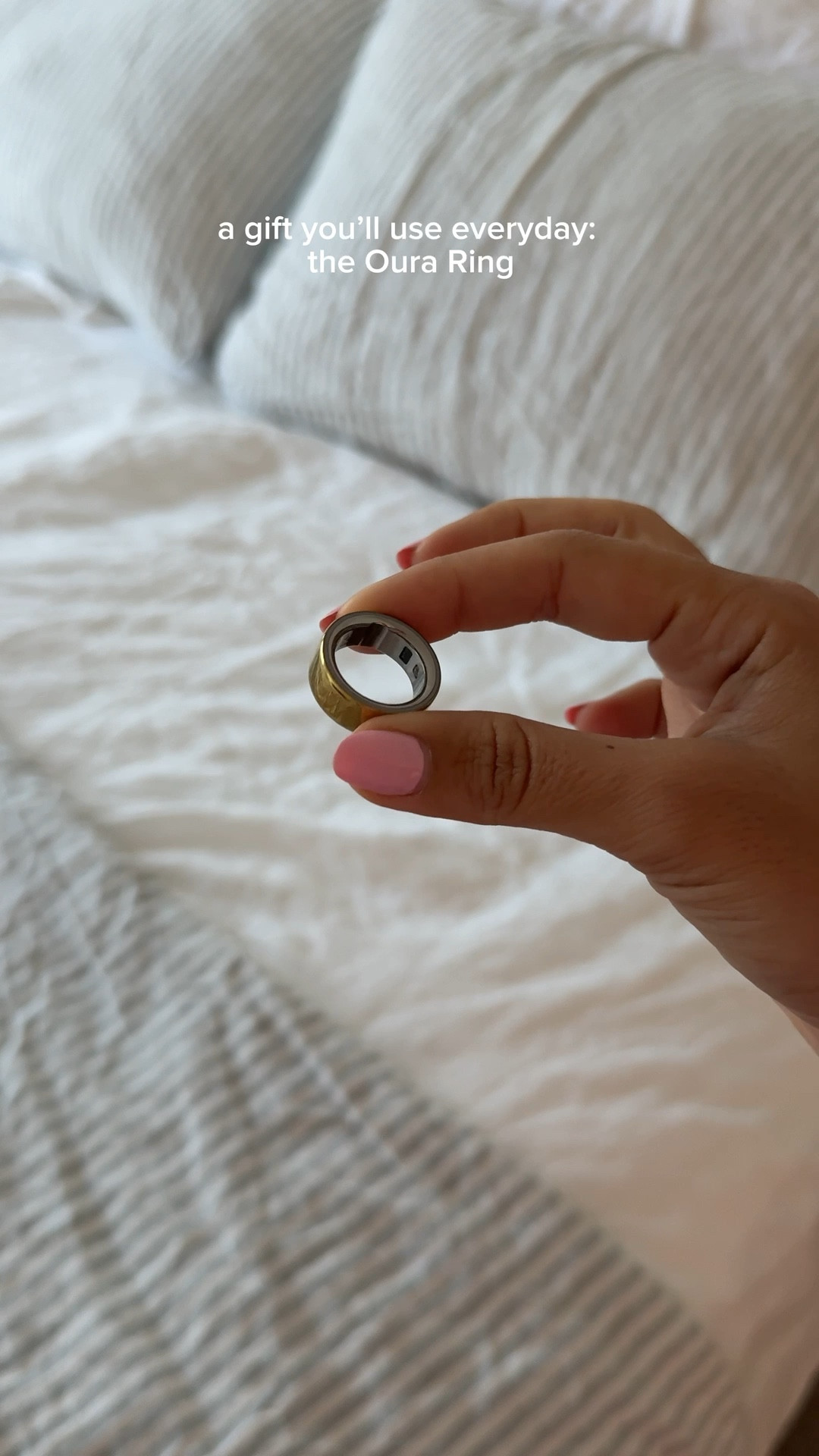 #ad the gift that connects you to your health! Linked here!  the perfect gift this holiday season! #WithOura
#OuraPartner #OuraRing #TargetPartner #Target @ouraring @target