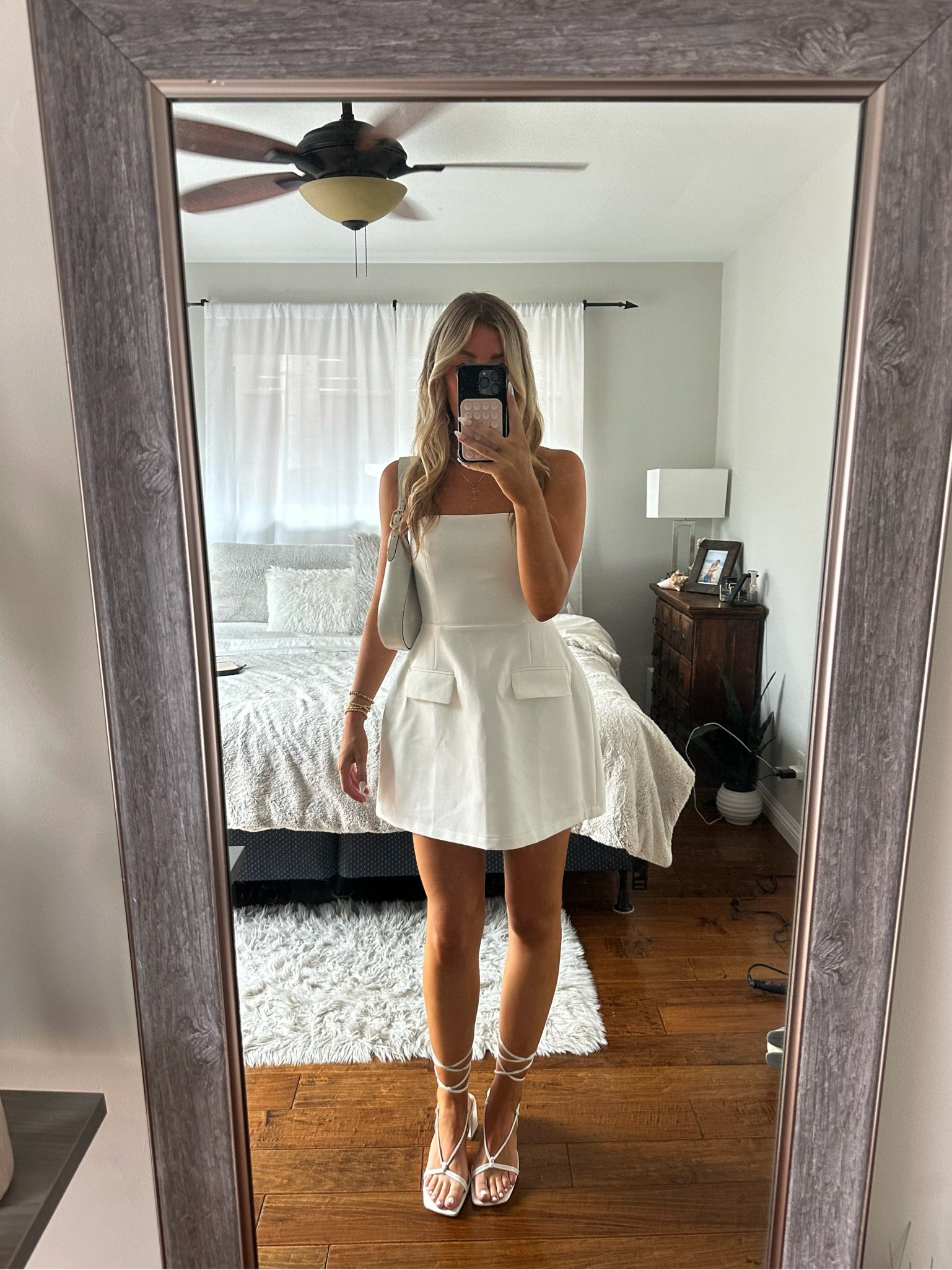 Horse races outfit linked 🐎


#LTKSeasonal #LTKParties #LTKStyleTip