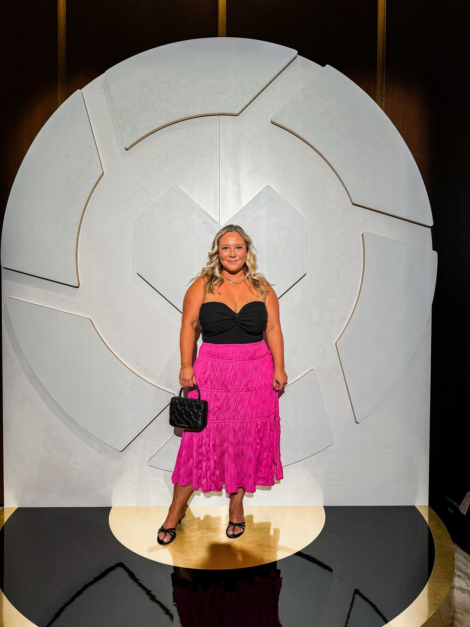 Midsize style 
Fall outfit 
Free People skirt size large 
Amazon tube top size XL 
Kitten heels run tts 

Fall trends, skirt style, midi skirt, satin skirt, petite style, fall ootd

#LTKCon #LTKOver40 #LTKMidsize