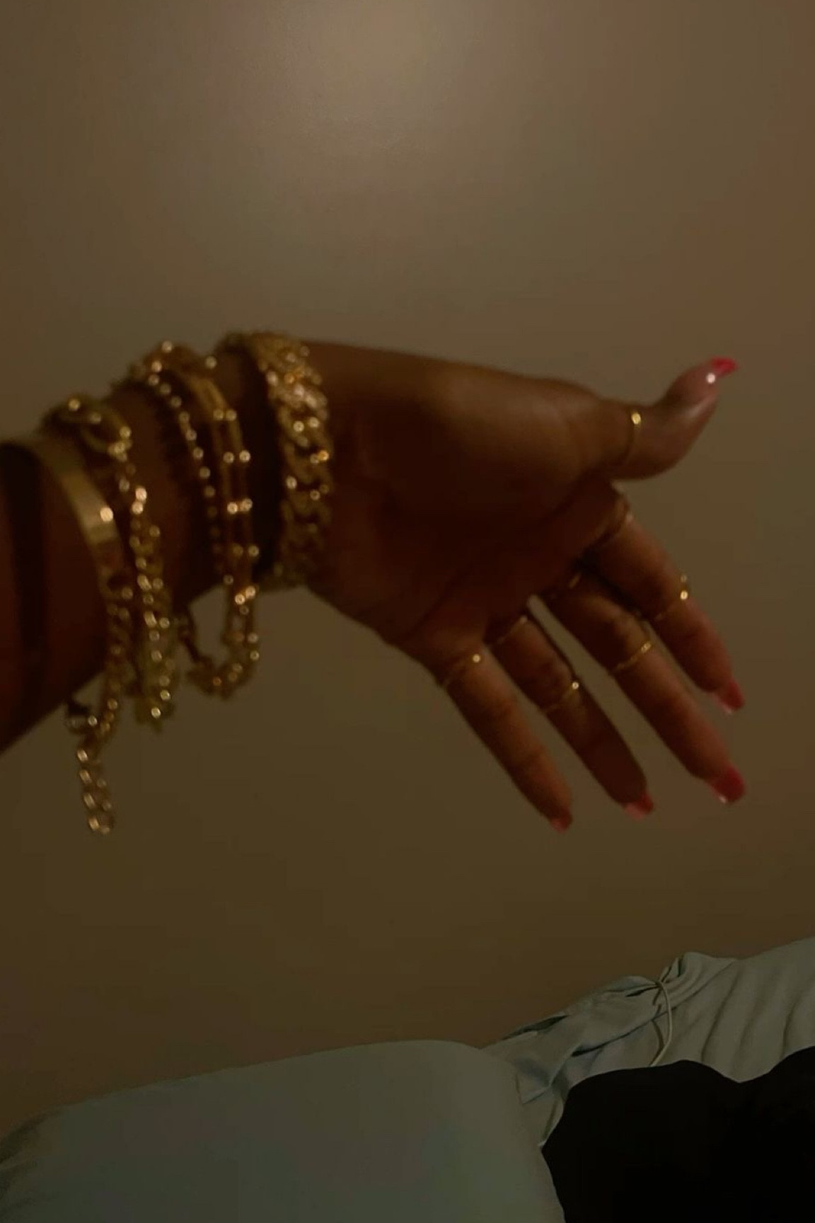 my affordable + tarnish-free gold jewelry collection✨

where to shop🛍️:
@leliamaejewelry 
@alexandani 
@kendrascott 
@katespadeny / @coach (outlet)
@theofficialpandora 

direct links on my LTK Shop 🔗 in my bio!!

#jewelrycollection #goldjewelrycollection #goldjewelry #kendrascottjewelry #katespadejewelry #alexandanibracelets #alexandani #aairl #leliamaejewelry #leliamae