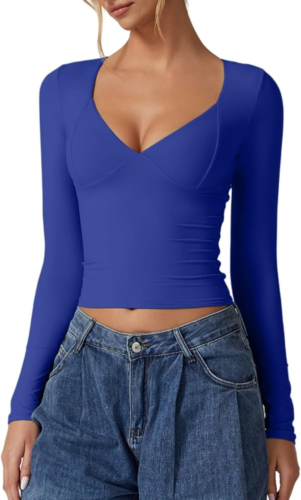 QINSEN Women's Long Sleeve V Neck T Shirts Double Lined Crop Top Seamed Cup Going Out Tops | Amazon (US)