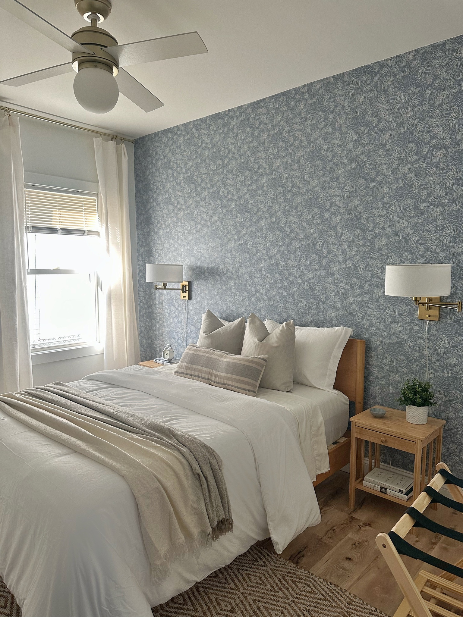 Cozy and bright bedroom inspiration 

#LTKhome