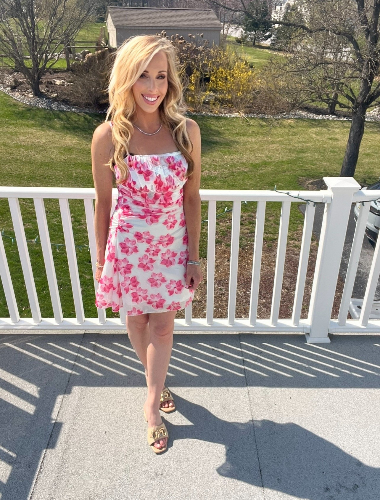Beautiful pink floral mini summer dress 🌸🌸

#LTKootd #LTKPlusSize #LTKmomlife