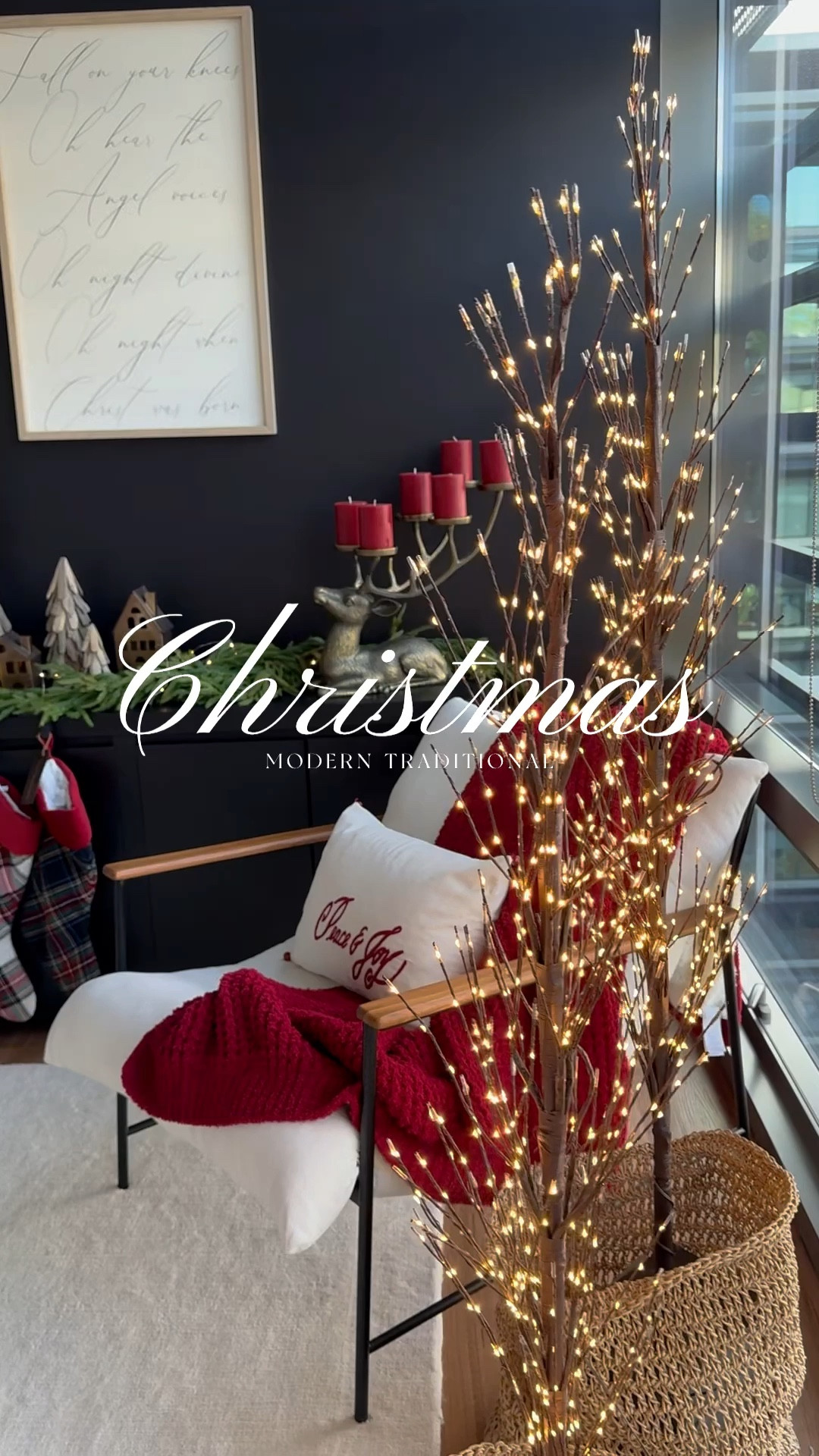 Traditional Modern Christmas decor🎄

#LTKSeasonal #LTKHoliday #LTKHome