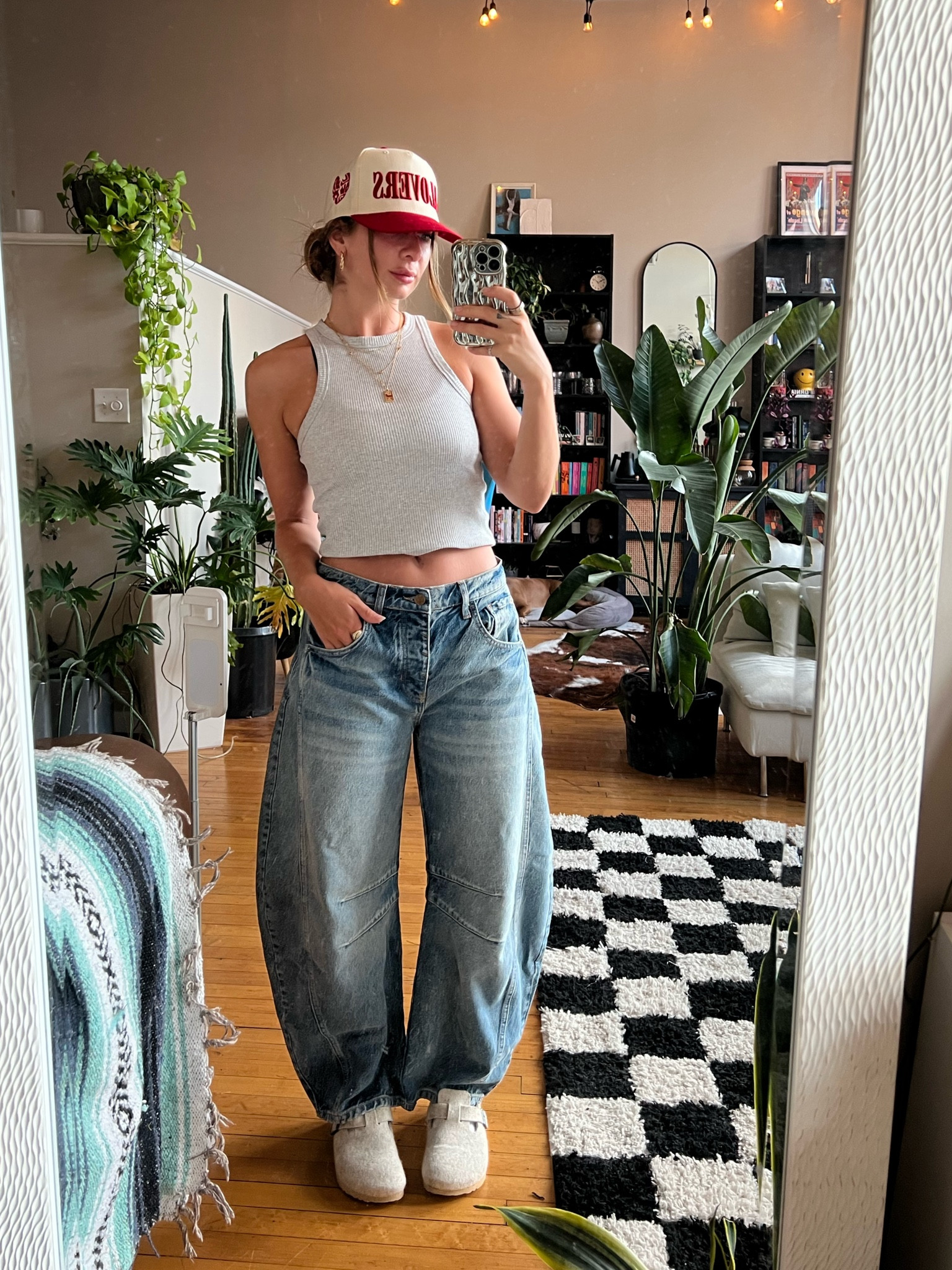 Barrel jeans are my new fav 🤩
Free people absolutely crushed the design. I sized down one size and they are amazing 🤌🏽